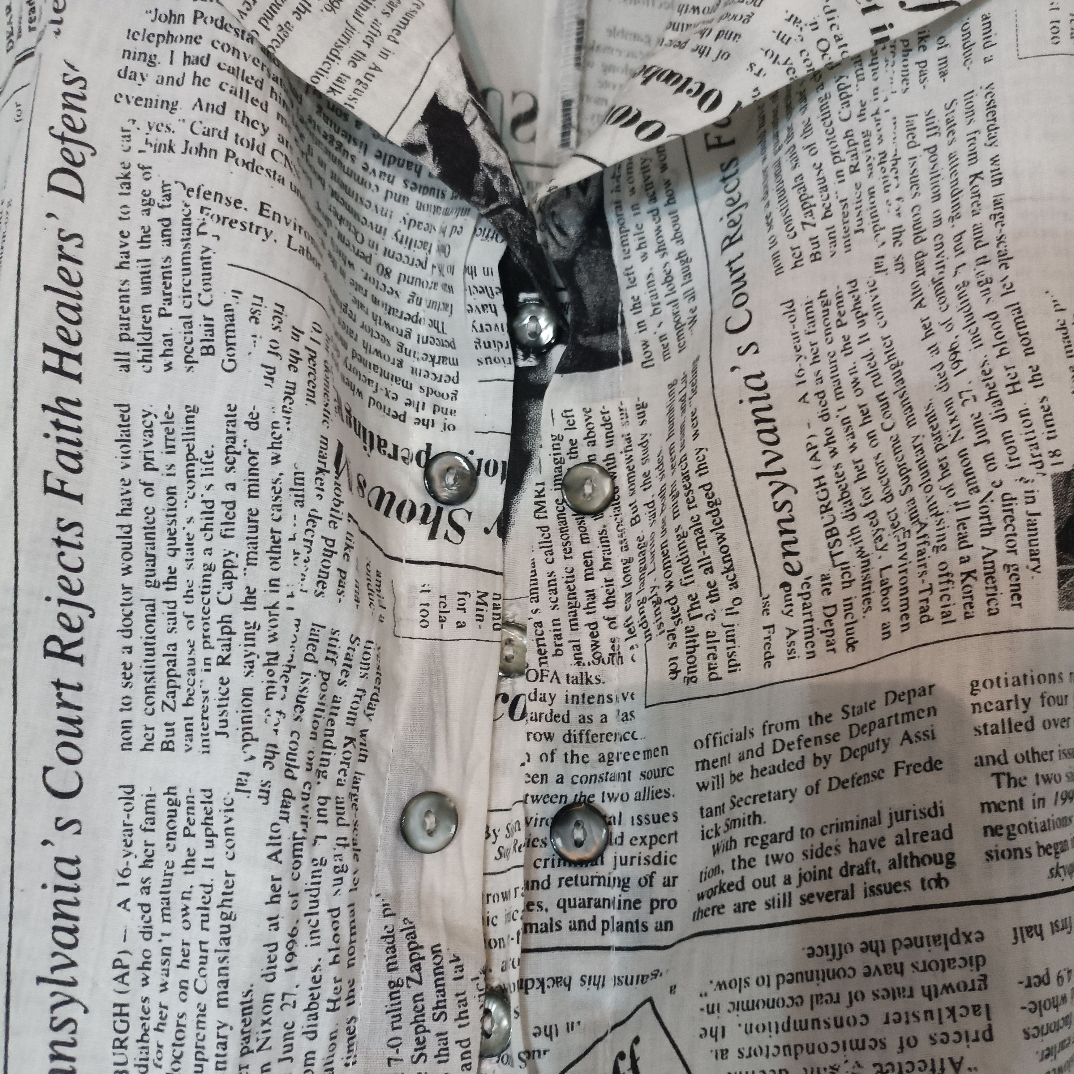Japanese Brand Vintage News Paper Tops 3 Button Ic Collection Made In USA Size M / US 6-8 / IT 42-44 - 4 Thumbnail
