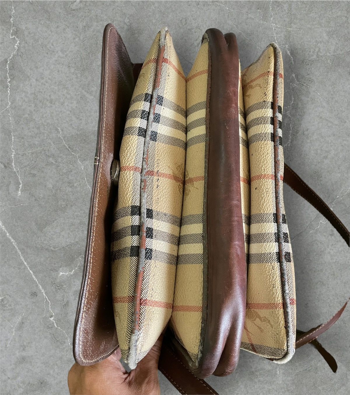 Burberry Burberrys pig skin crossbody bag Size ONE SIZE - 10 Thumbnail