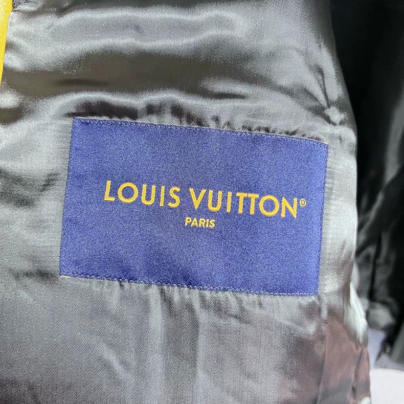 Louis Vuitton Louis Vuitton Black contrast monogrammed zip-up bomber jac Size US L / EU 52-54 / 3 - 4 Thumbnail