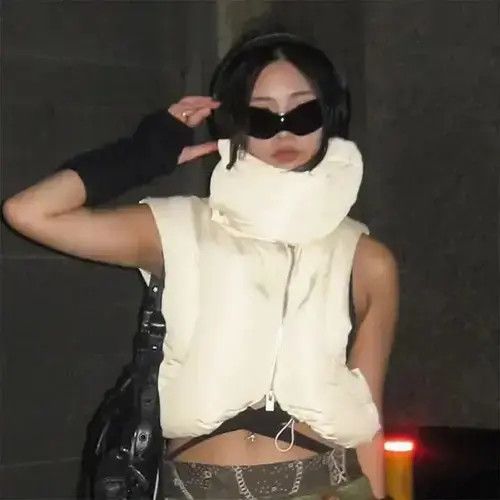 Japanese Brand CUTENOVA Autumn Winter 2023 Simple Sleeveless Scarf Collar Size ONE SIZE - 2 Thumbnail