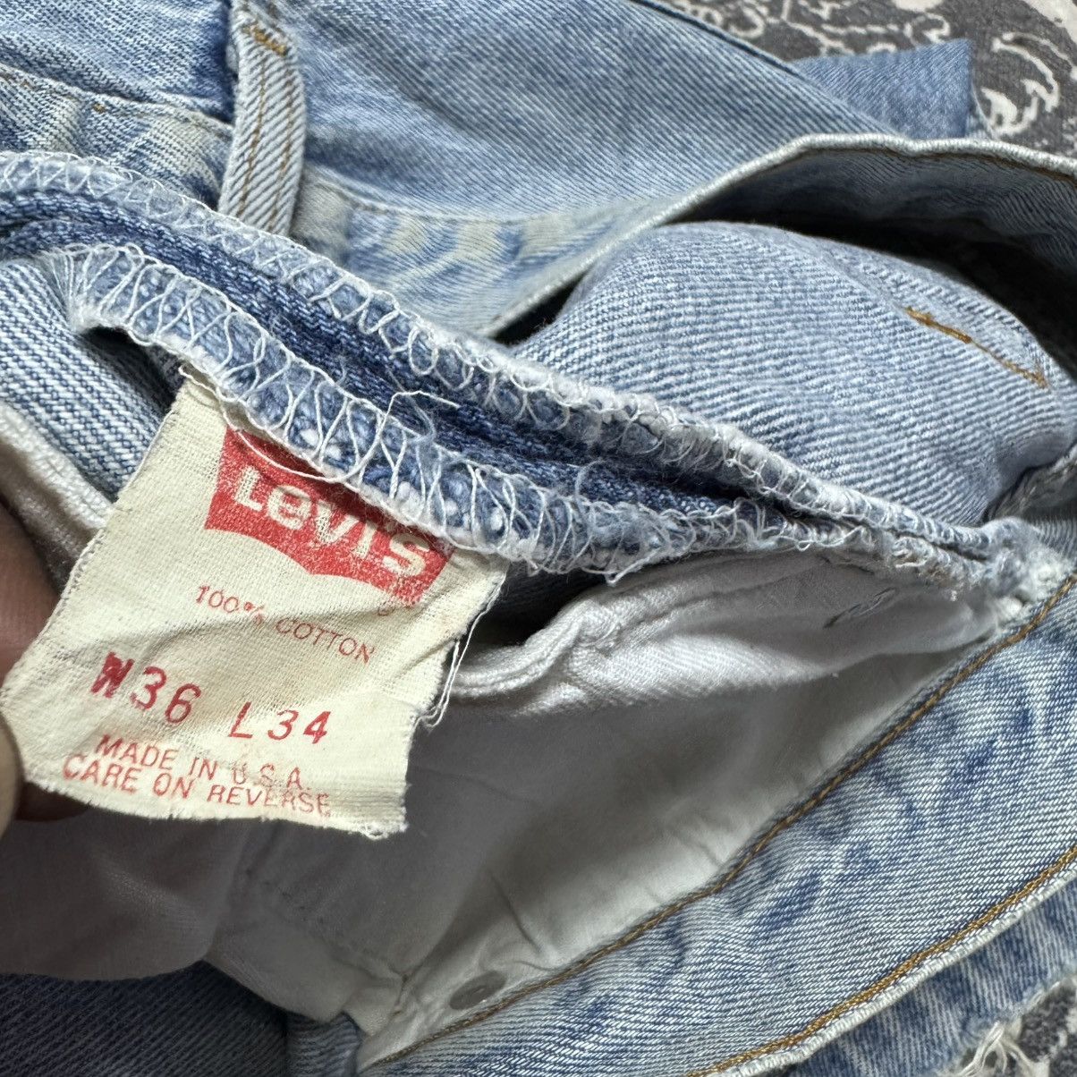 Levi's Vintage Levis 501 Distressed Denim Jeans Size US 35 - 21 Thumbnail