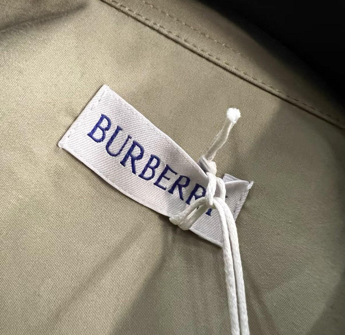 Burberry Burberry Solid Equestrian Knight Logo Shirt J41 Size US M / EU 48-50 / 2 - 4 Thumbnail