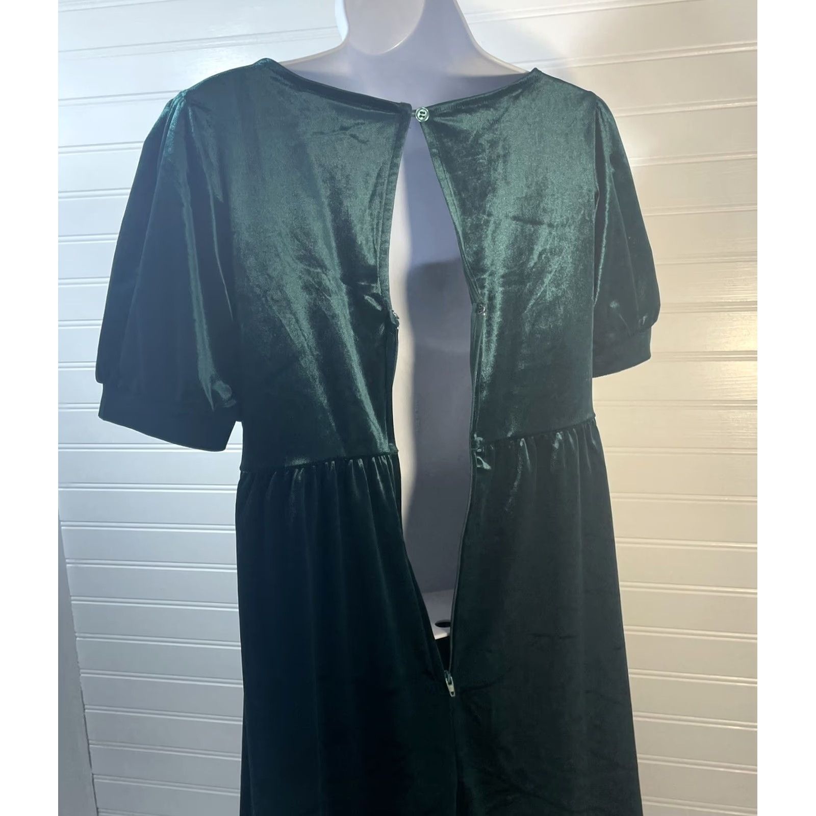Vintage Trixxi Clothing Company Dress Women Medium Emerald Green Square Neck Zip Button Knit Polyester Spandex Shift Knee Length Short Sleeve Vintage No Size M / US 6-8 / IT 42-44 - 6 Thumbnail