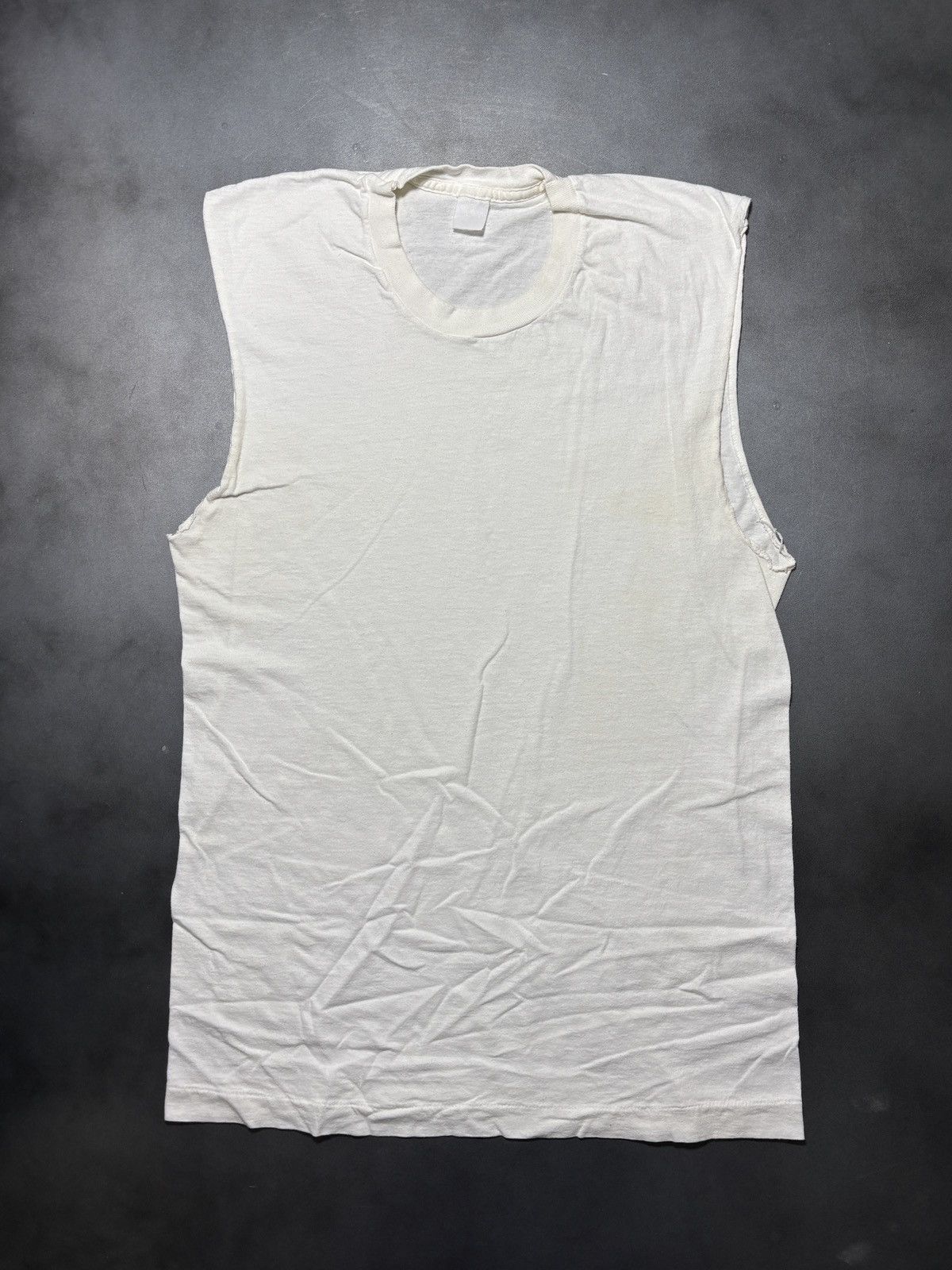Vintage Vintage Sleeveless Tee Blank Tank Top Thrashed 90s 80s Work Size US M / EU 48-50 / 2 - 1 Thumbnail