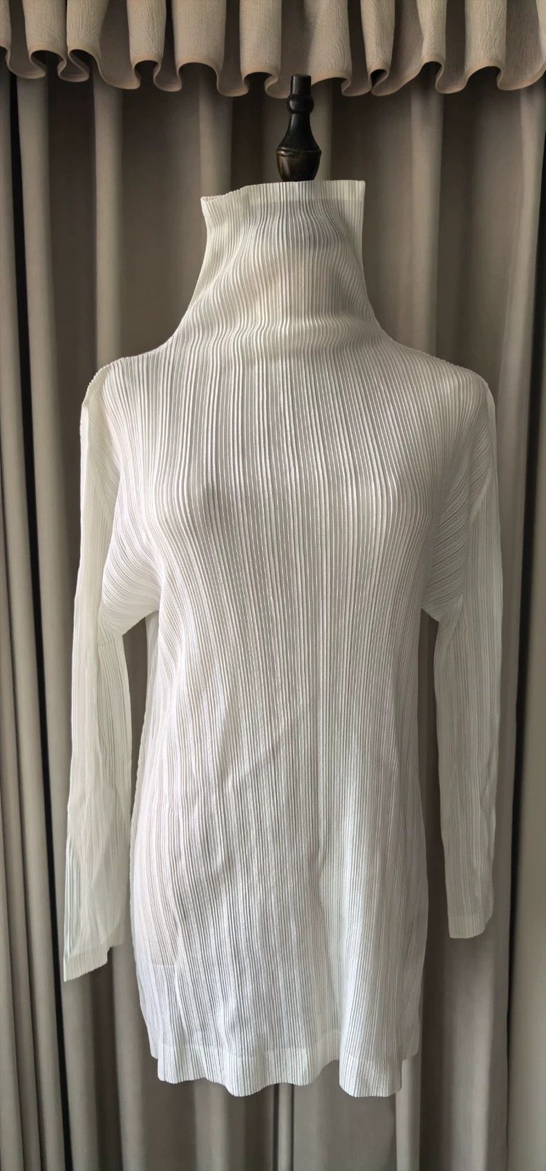 Issey Miyake issey miyake size:3 White high-necked pleated long sleeves Size XXS / US 00 / IT 34 - 1 Thumbnail