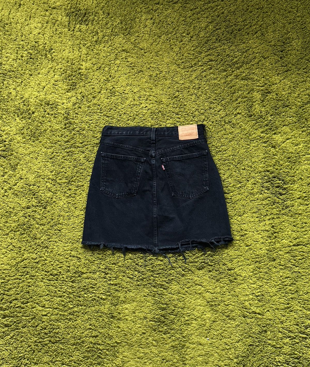 Designer × Levi's Levi’s factory distressed mini skirt Size 28" / US 6 / IT 42 - 2 Thumbnail