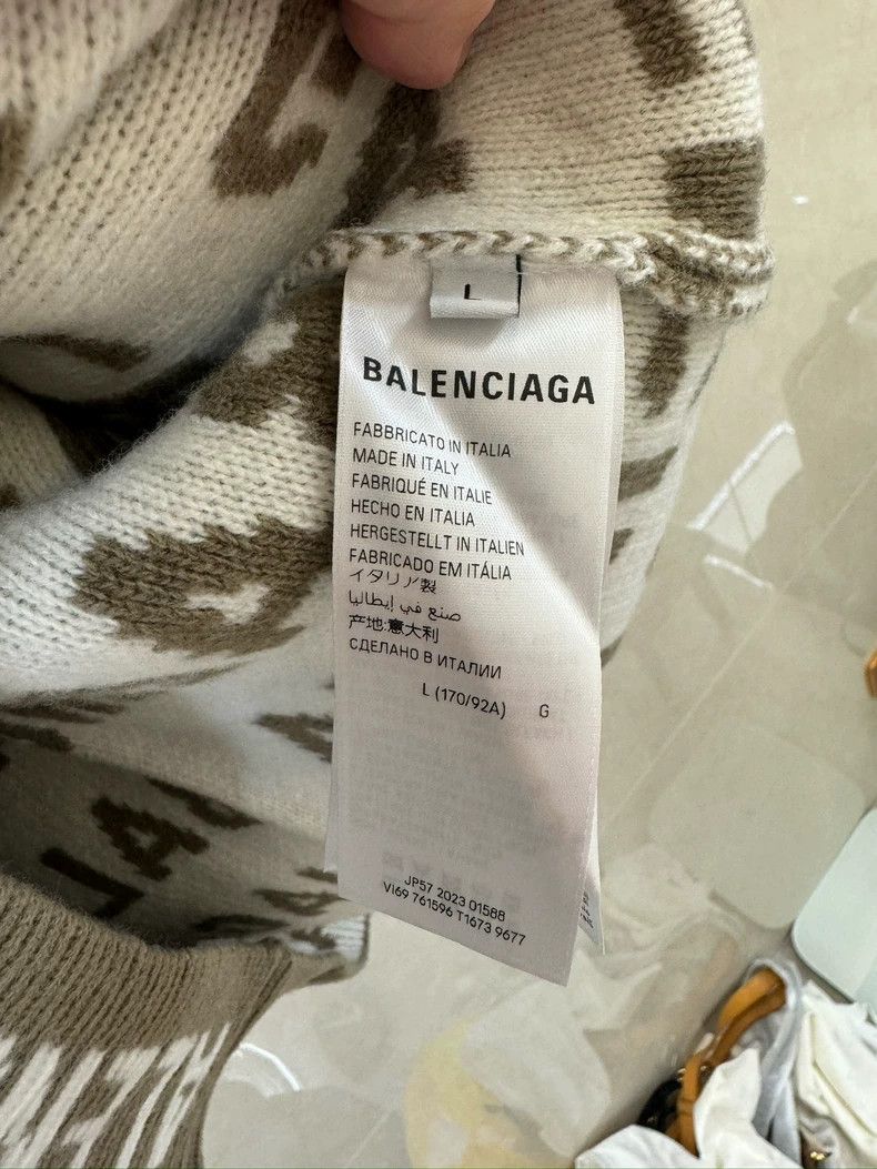 Balenciaga Balenciaga Sweater with lettered logo Size US L / EU 52-54 / 3 - 4 Thumbnail