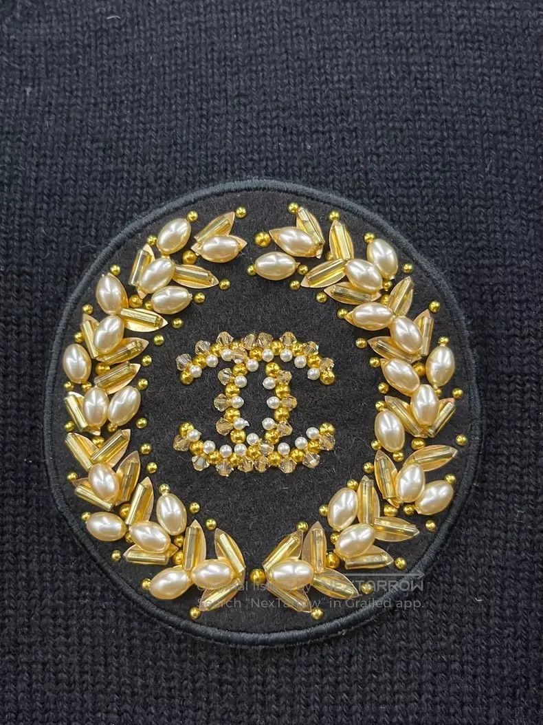 Chanel Chanel Black Pearl Wheat Spike Badge Sweater Size XS / US 0-2 / IT 36-38 - 2 Thumbnail