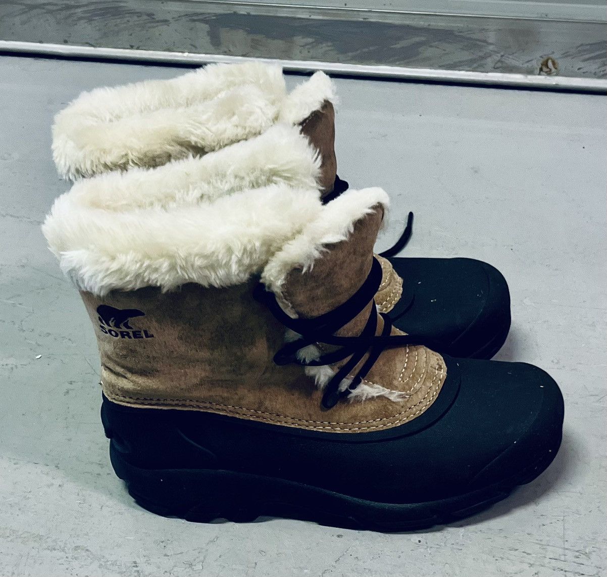 SOREL Women’s Sorel Snow Angel Snow Boots Sz 7 Size US 7 / IT 37 - 2 Thumbnail