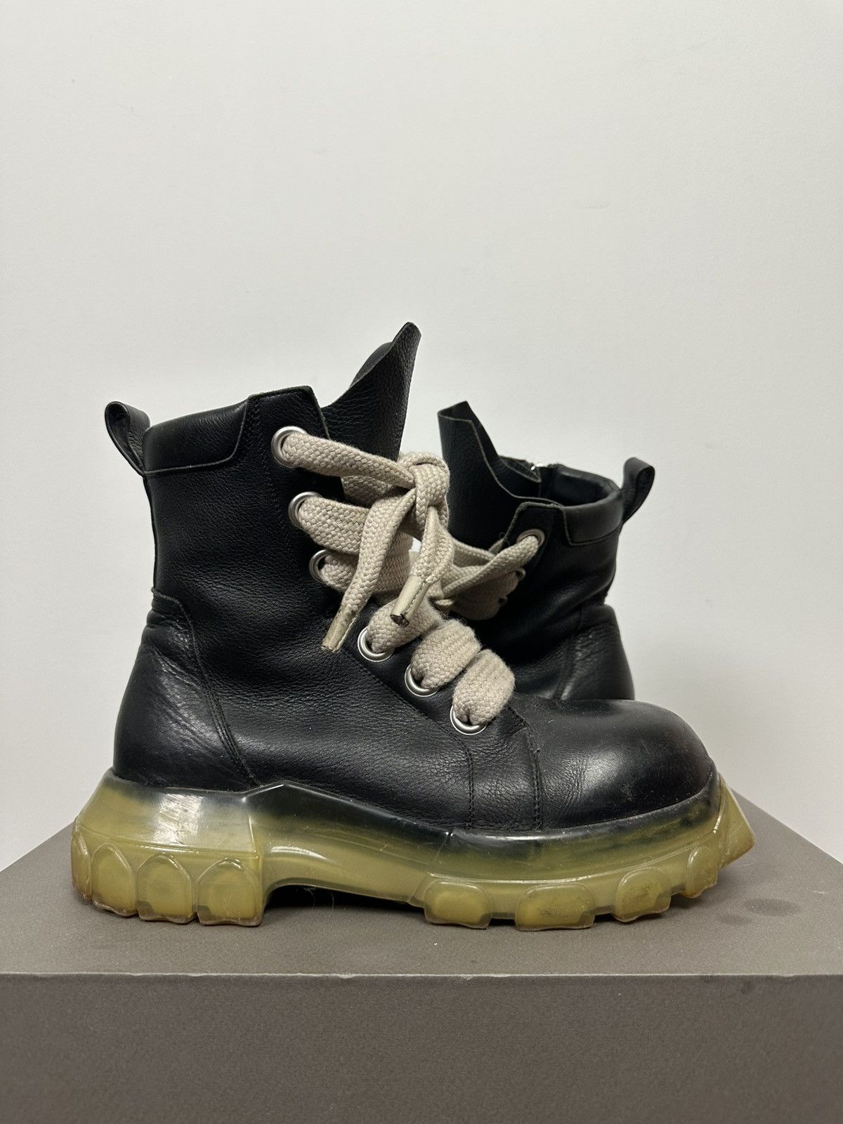 Rick Owens FW22 ‘STROBE’ Jumbo Lace Bozo Boots Size US 10 / EU 43 - 8 Thumbnail