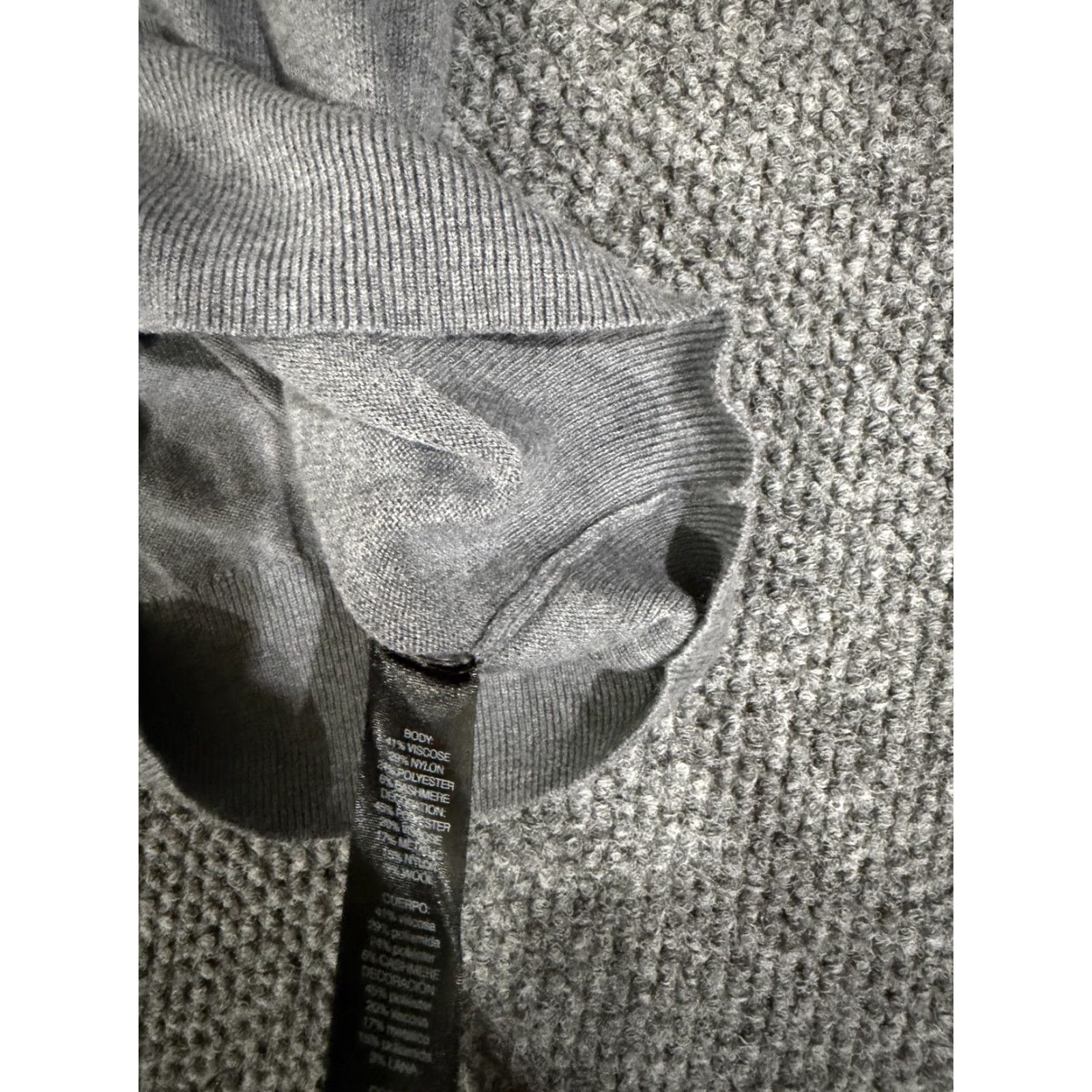 White House Black Market White House Black Market Sweater Womens Small Gray Loved Graphic Ruffle Knit Size S / US 4 / IT 40 - 6 Thumbnail