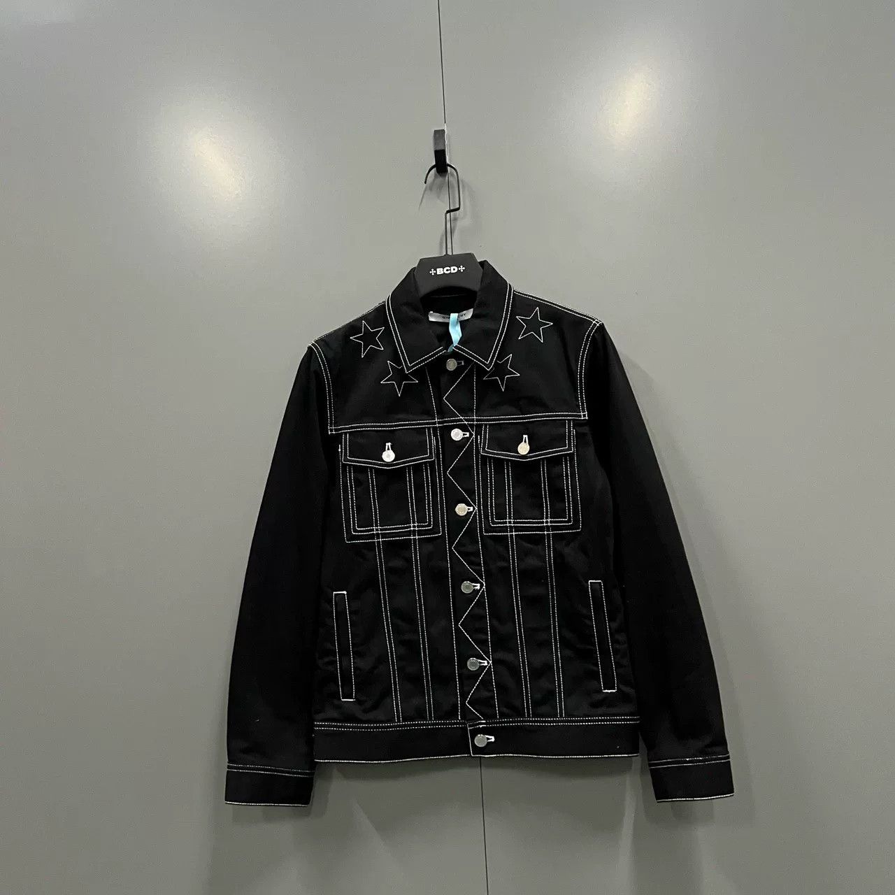 Givenchy givenchy star print denim jacket Size US M / EU 48-50 / 2 - 1 Thumbnail