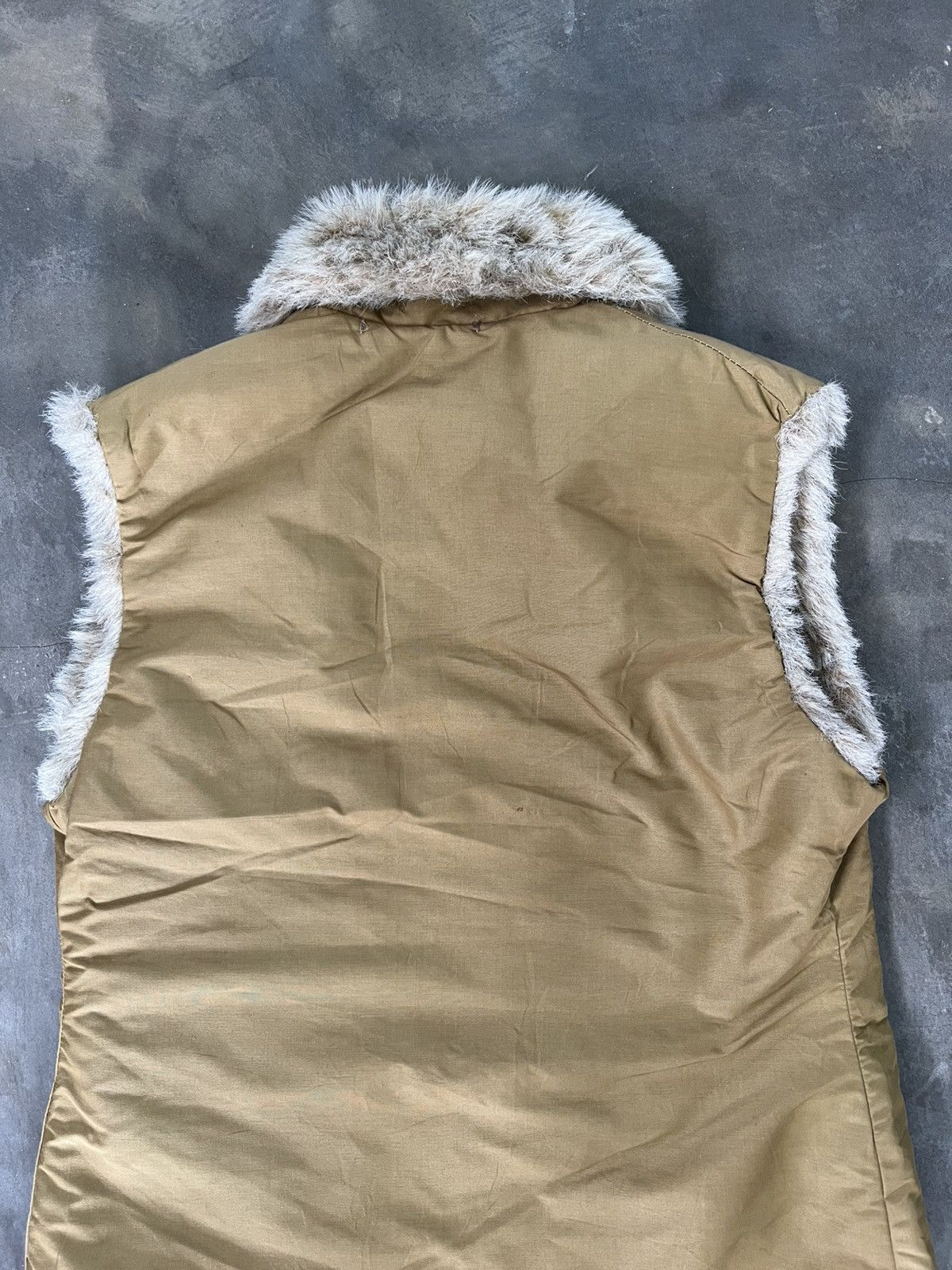 Woolrich Woolen Mills Vintage Woolrich Fur Vest Size US M / EU 48-50 / 2 - 7 Thumbnail