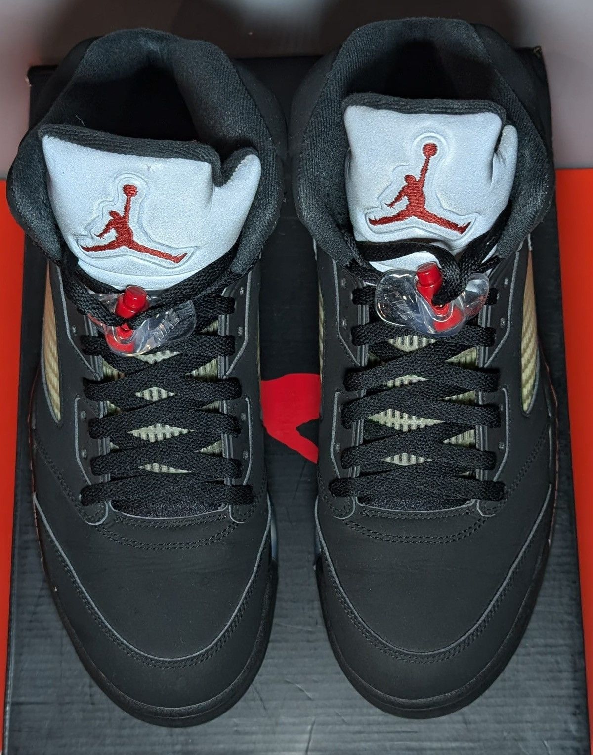 Jordan Brand Size 10.5 - Jordan 5 OG Mid Metallic Silver Size US 10.5 / EU 43-44 - 2 Thumbnail