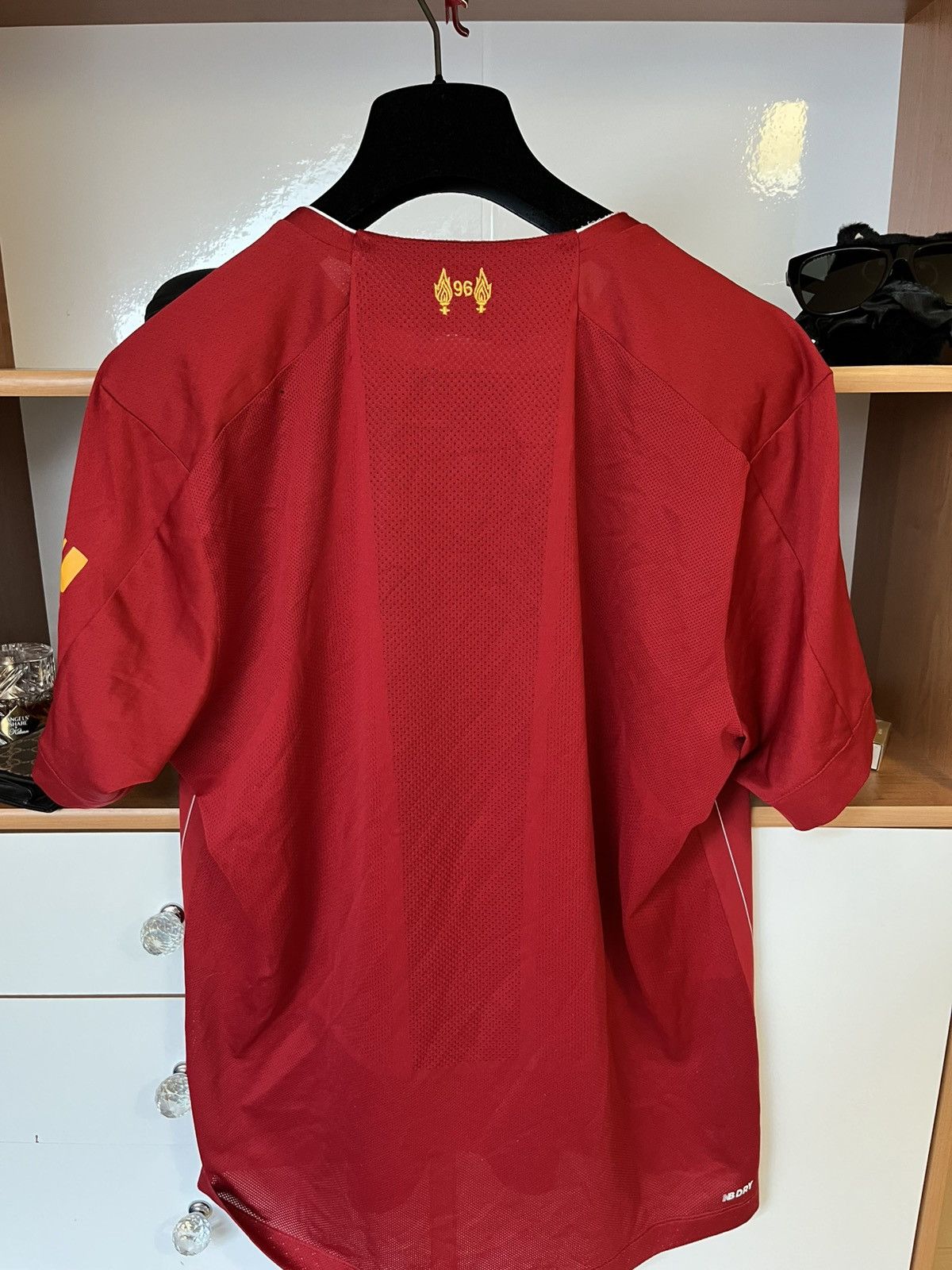 New Balance liverpool jersey Size US L / EU 52-54 / 3 - 4 Thumbnail