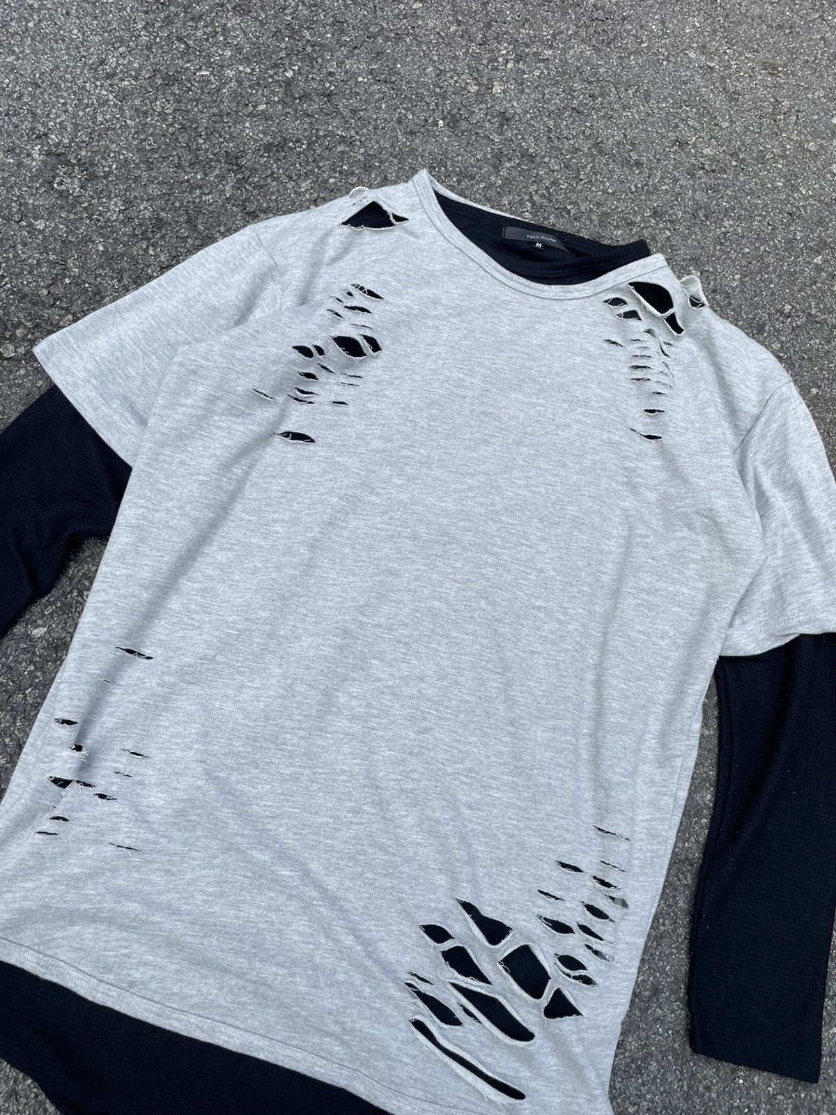Japanese Brand Distressed Ensemble Long Sleeve T-Shirt Size US M / EU 48-50 / 2 - 3 Thumbnail
