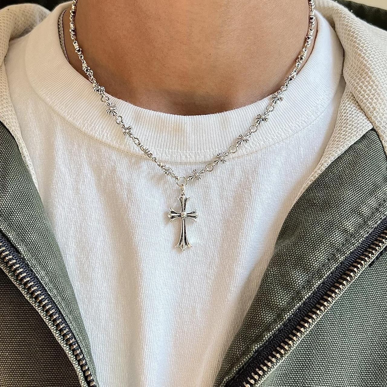 Silver y2k grunge silver cross pendant necklace | Grailed