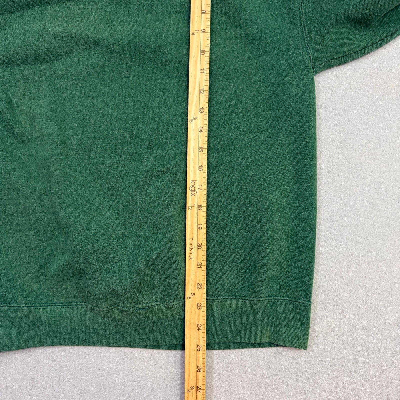 Vintage Vintage Winnie The Pooh Tigger Sweatshirt Size Small Green Size US S / EU 44-46 / 1 - 8 Thumbnail