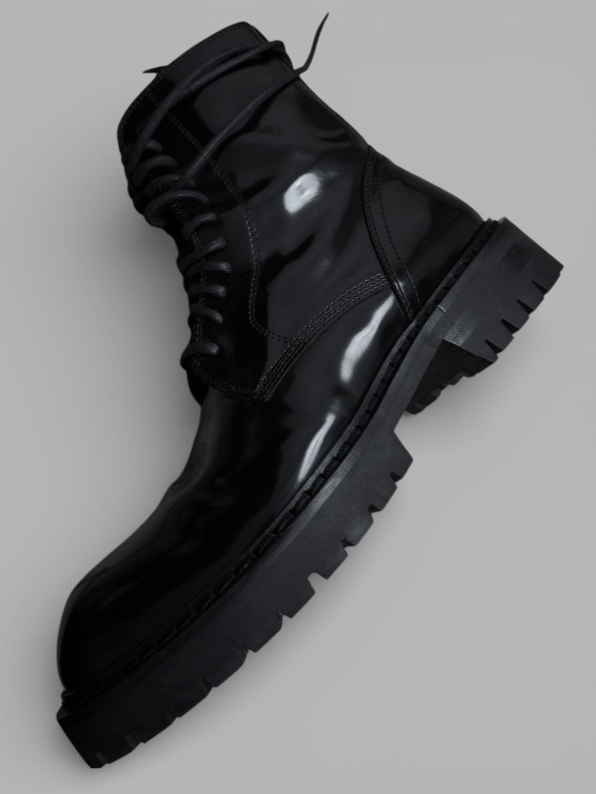 Ann Demeulemeester FW2014 Ann Demeulemeester Patent Leather Combat Biker Boots Size US 9 / EU 42 - 9 Thumbnail