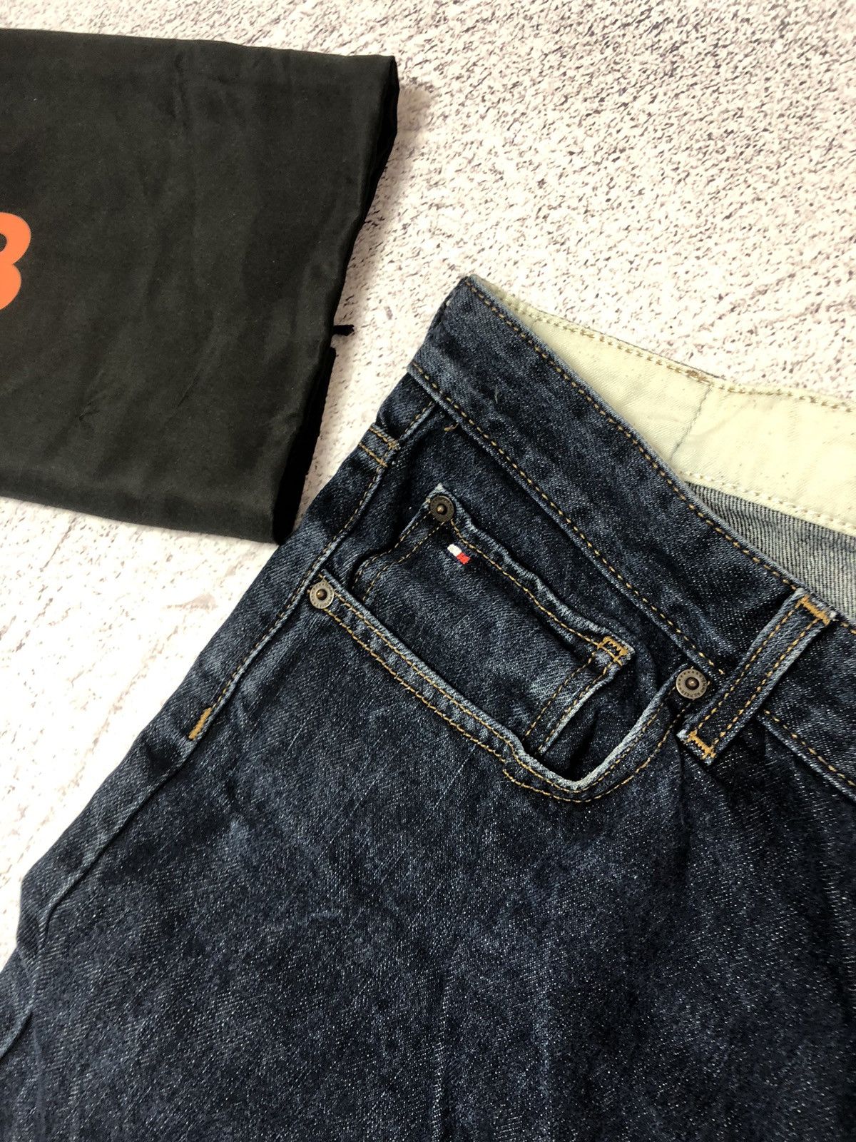 Tommy Hilfiger Men’s casual pants jeans Tommy Hilfiger y2k Size US 35 - 6 Thumbnail