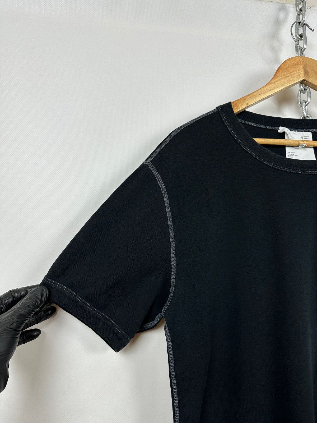 Helmut Lang Helmut Lang Logo Patch Black T-Shirt Size US L / EU 52-54 / 3 - 11 Thumbnail