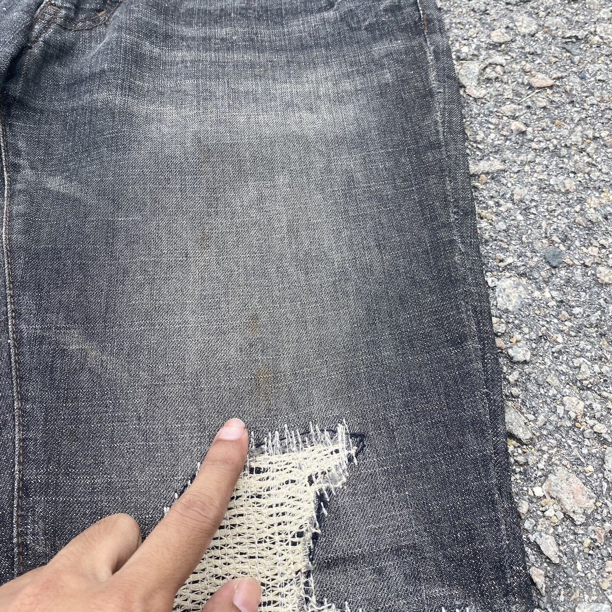 Japanese Brand VINTAGE JAPANESE BRAND BLACK DISTRESSED FLARE JEANS PANTS Size US 31 - 7 Thumbnail
