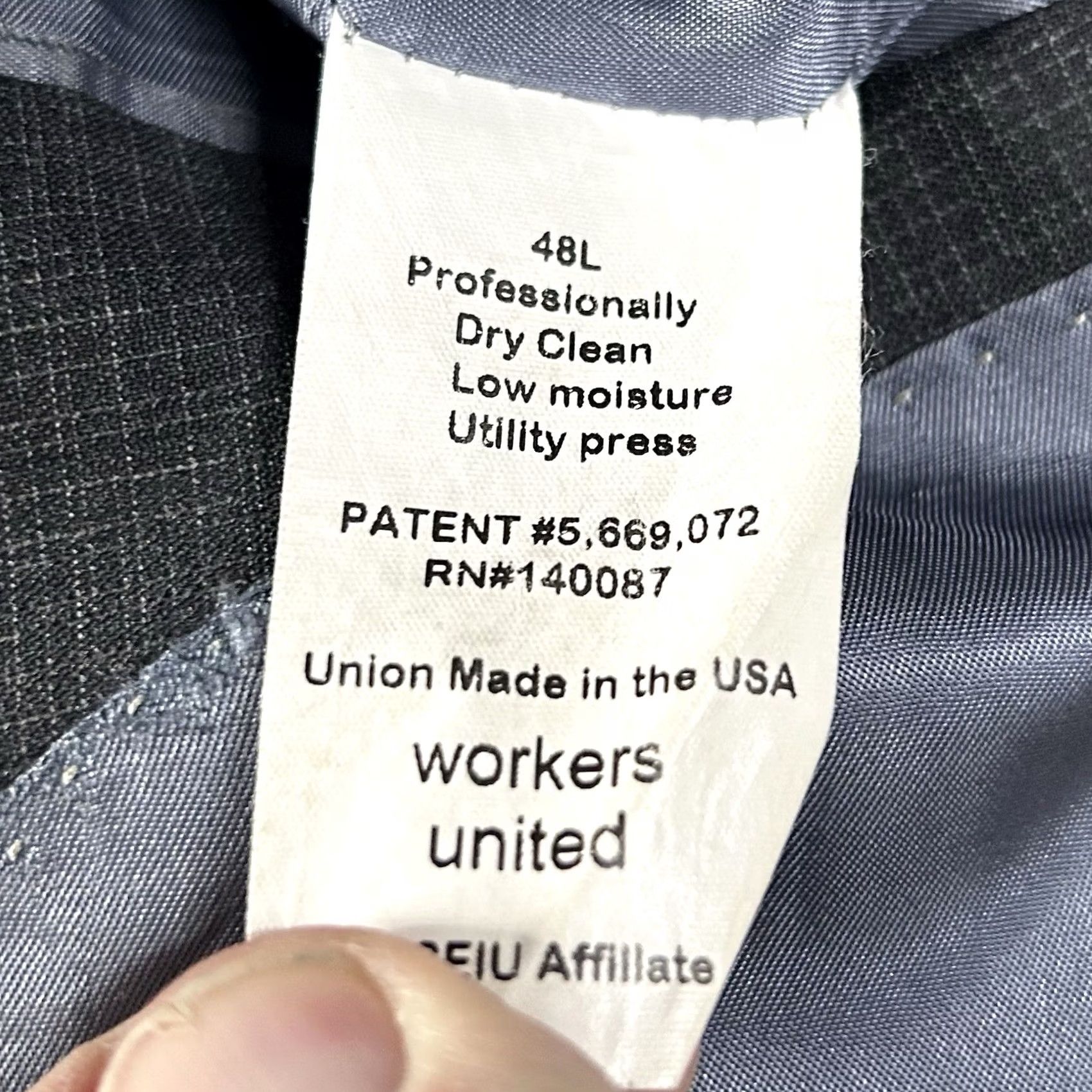 Hart Schaffner Marx Hart Schaffner Marx Sport Coat Gray Plaid 48L 100% Wool Two Button Double Vented Mens Size US XS / EU 42 / 0 - 4 Thumbnail