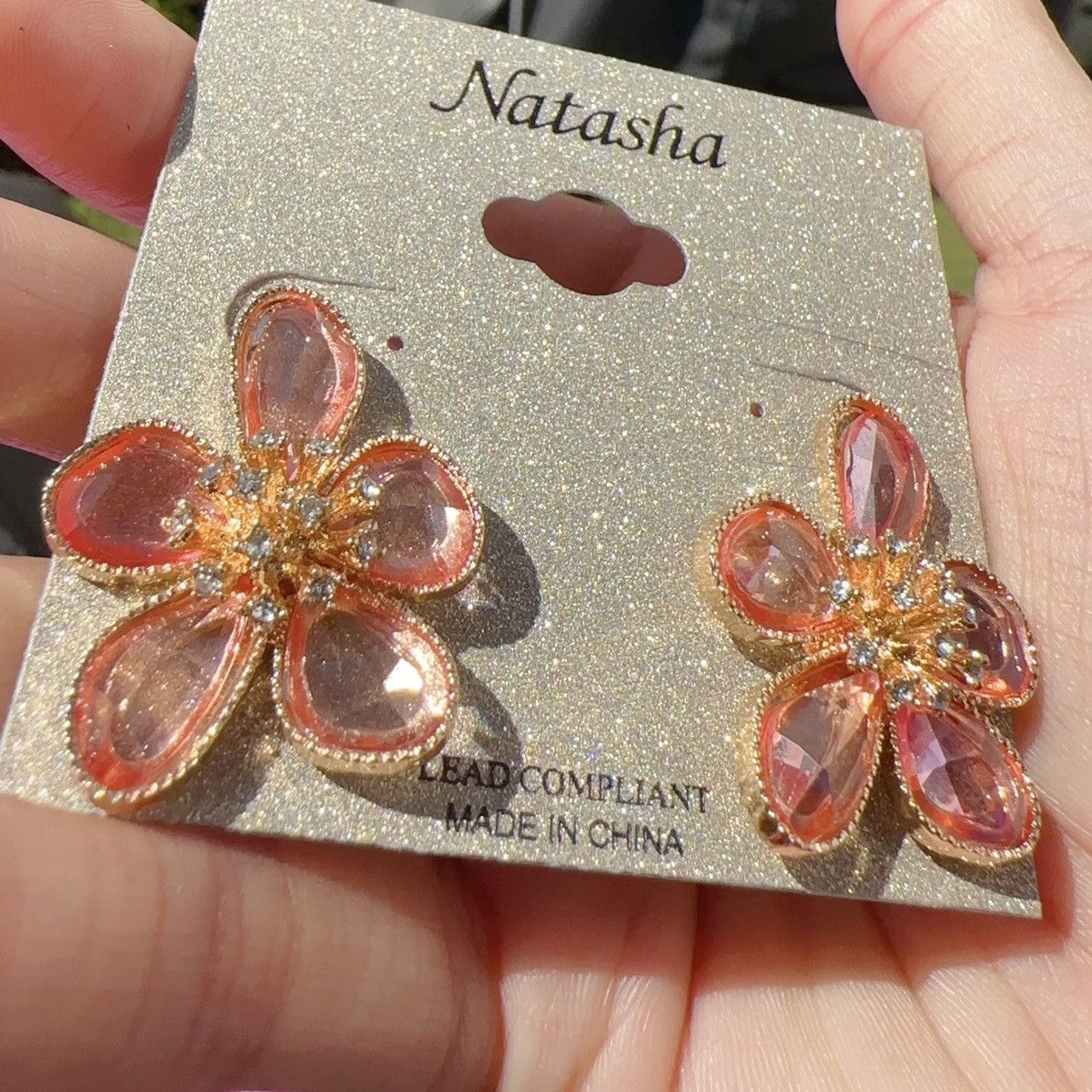 Designer Natasha Gold tone Pink crystal flower earrings stud Size ONE SIZE - 2 Thumbnail