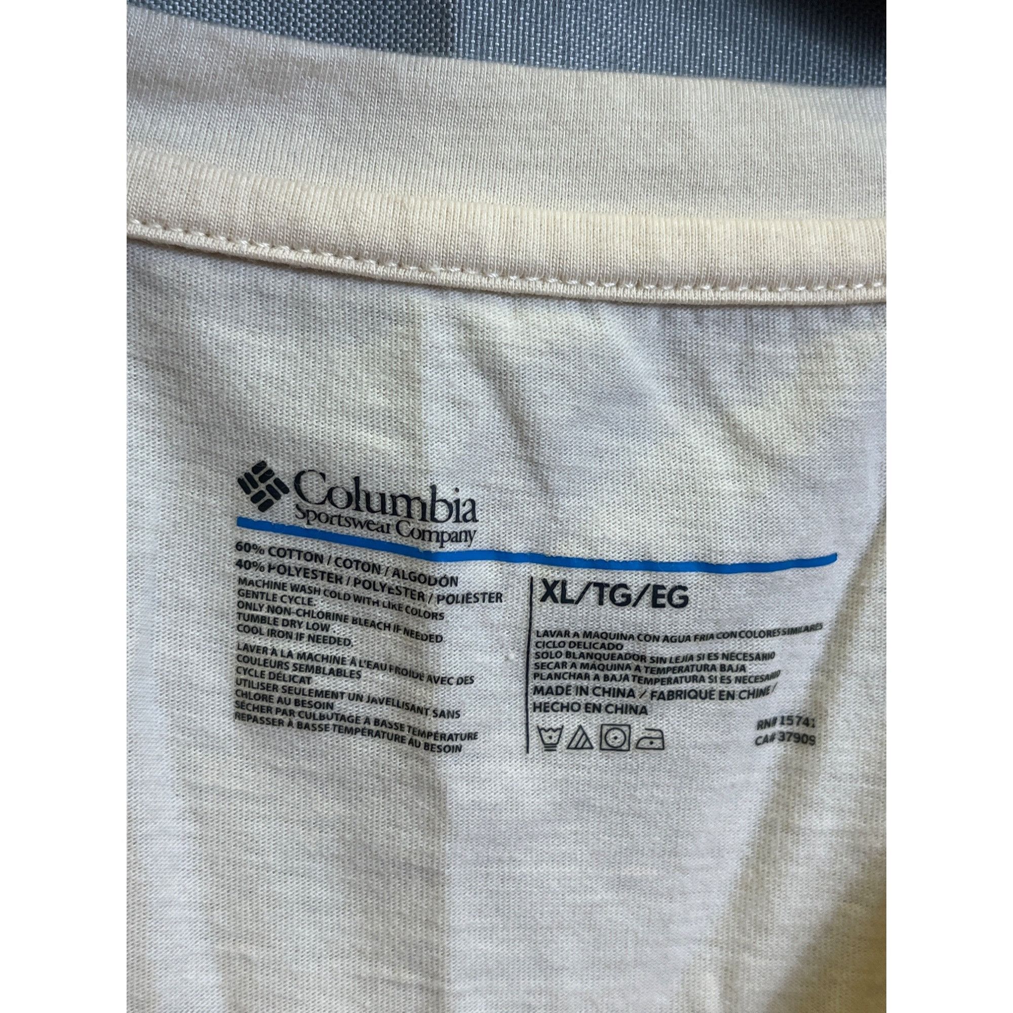 Columbia Columbia SKU 7689 Womens Beige Long Sleeve Buffalo Print T S Size XL / US 12-14 / IT 48-50 - 4 Thumbnail