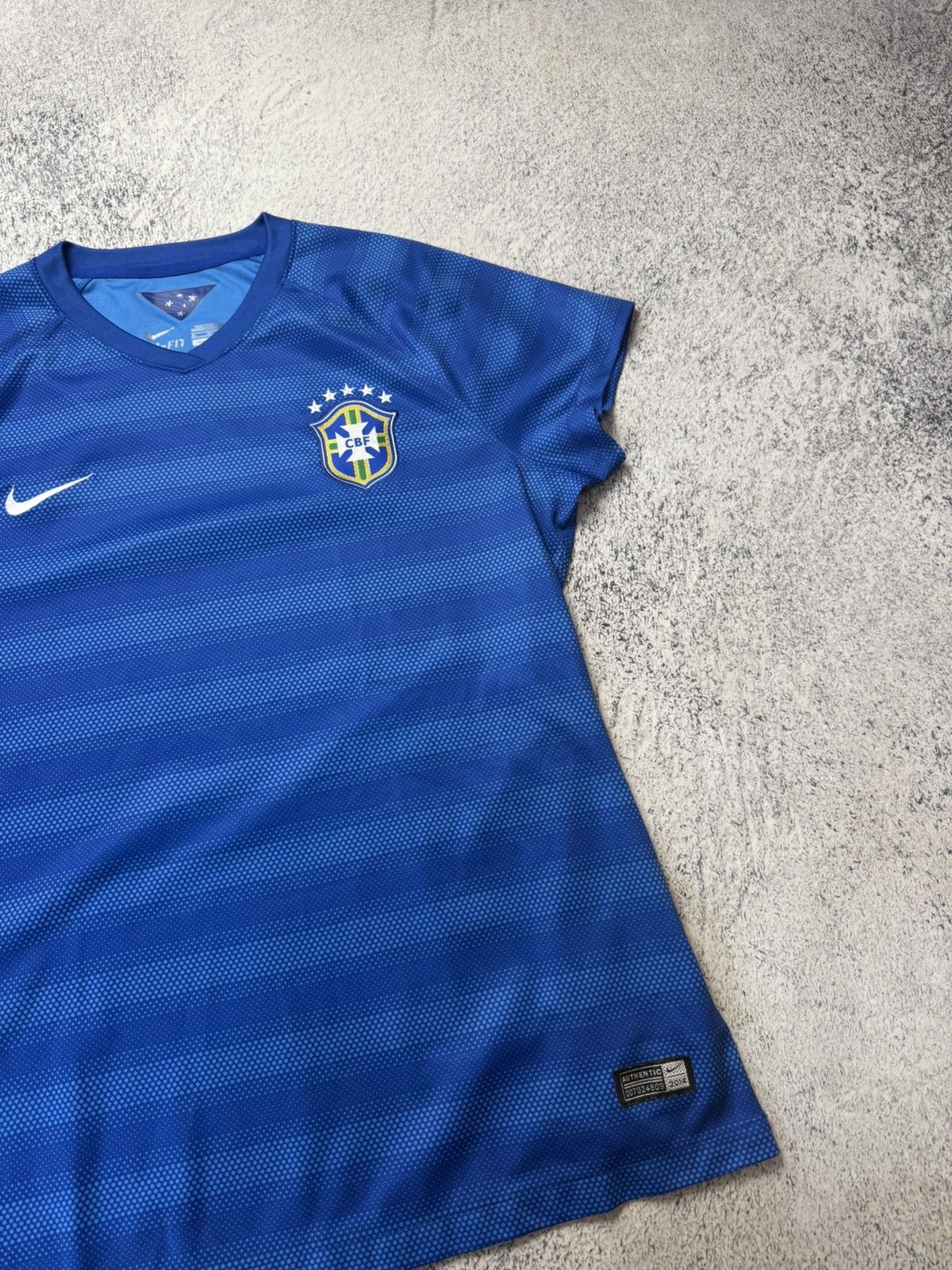 Nike BRAZIL 2014 AWAY FOOTBALL SHIRT SOCCER JERSEY NIKE XL WOMEN Size XL / US 12-14 / IT 48-50 - 4 Thumbnail