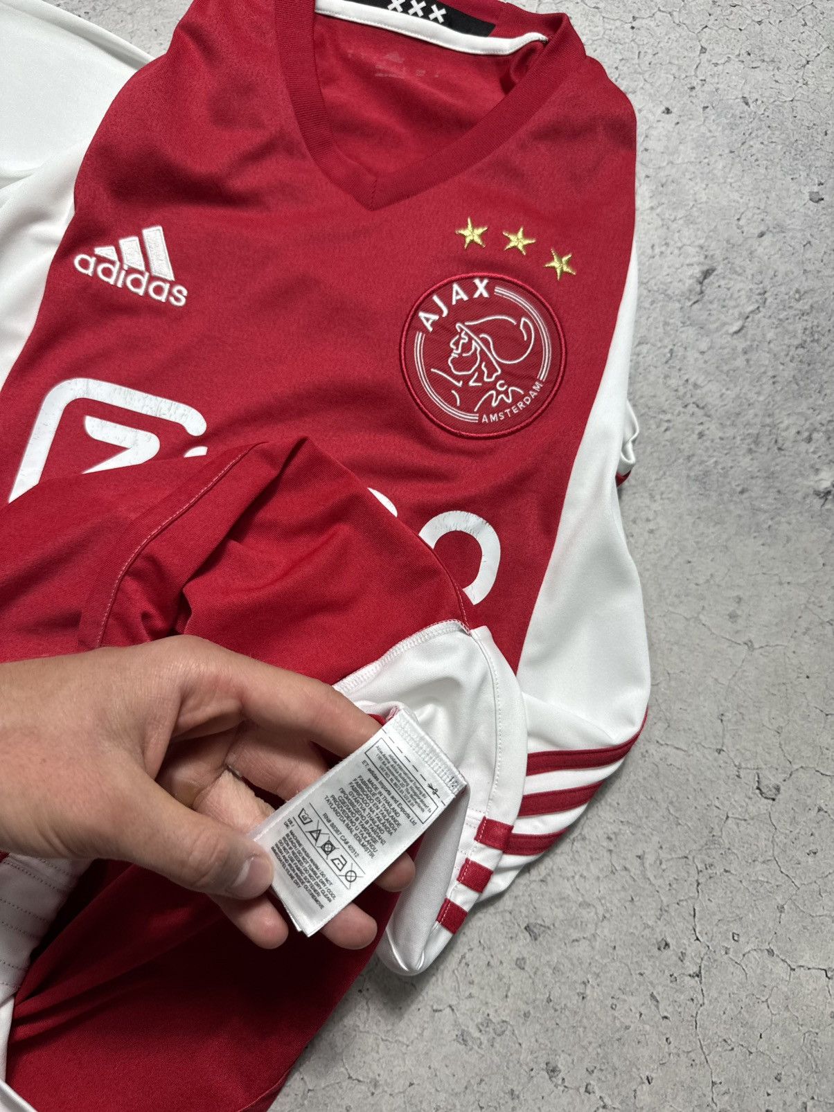 Adidas Adidas FC Ajax Amsterdam 2016/2017 Soccer Jersey Vintage Size US S / EU 44-46 / 1 - 11 Thumbnail
