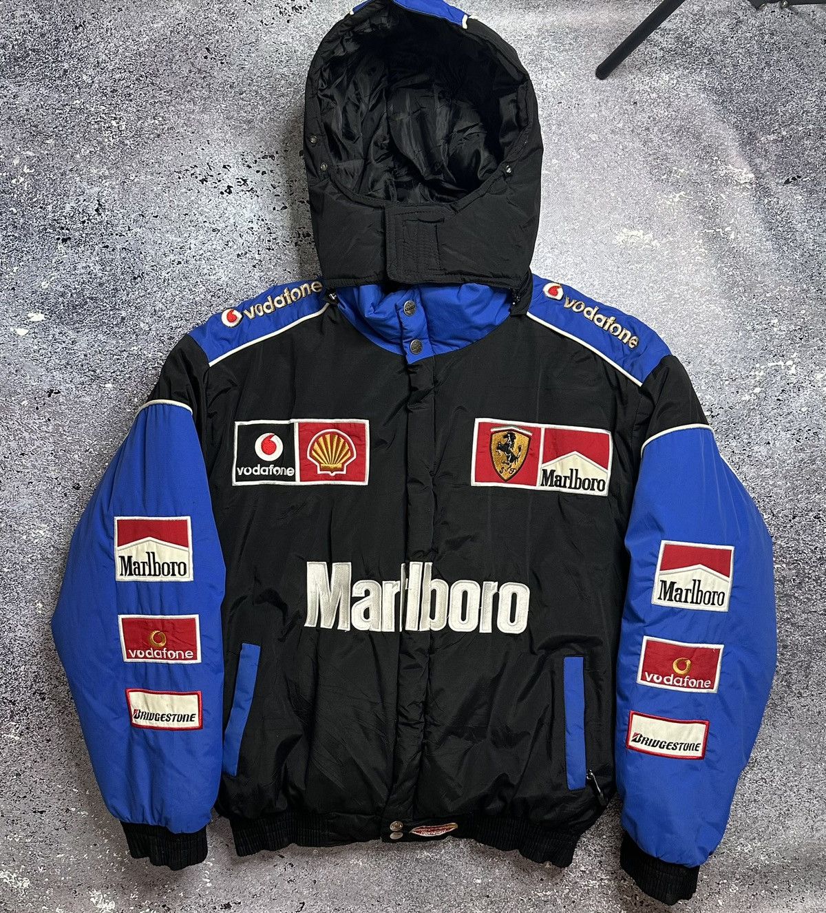 ​【ヴィンテージ】Ferrari F1 マールボロ レーシングブルゾン XXL Vintage Ferrari Marlboro F1 Jacket - Etsy