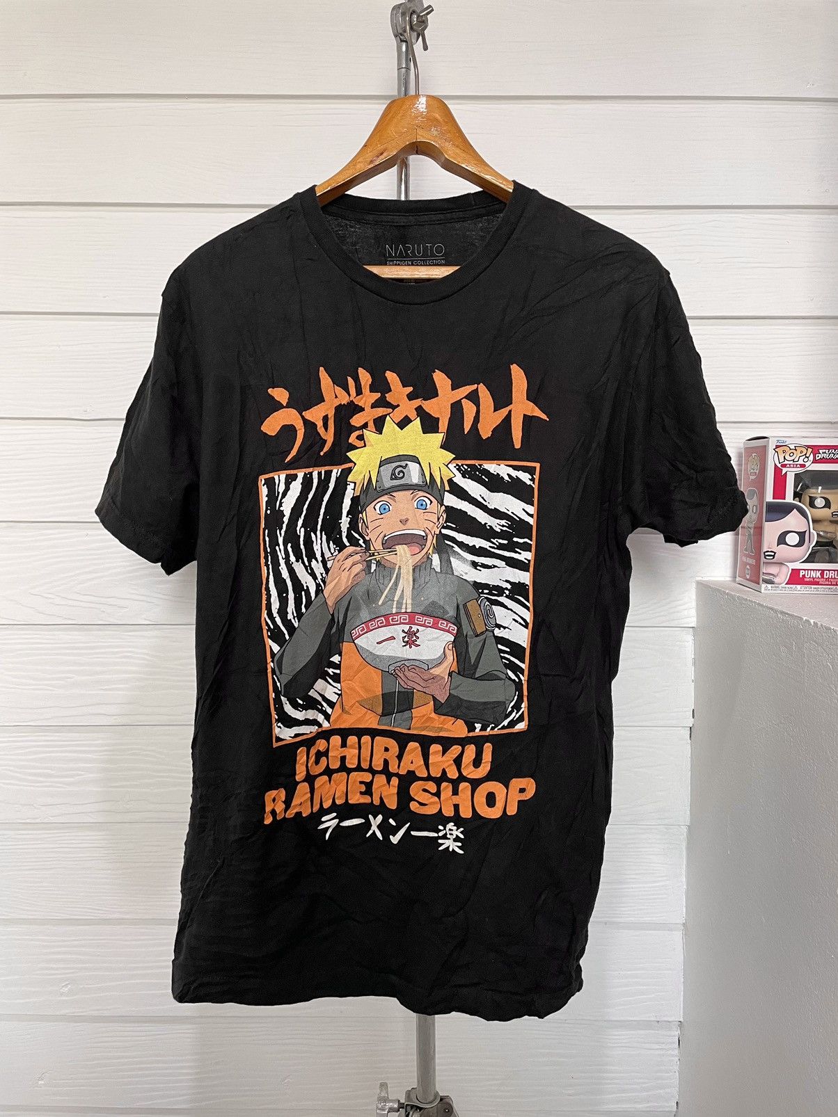 Anime NARUTO SHIPPUDEN ICHIRAKU RAMEN SHOP (2021) Size US L / EU 52-54 / 3 - 1 Thumbnail