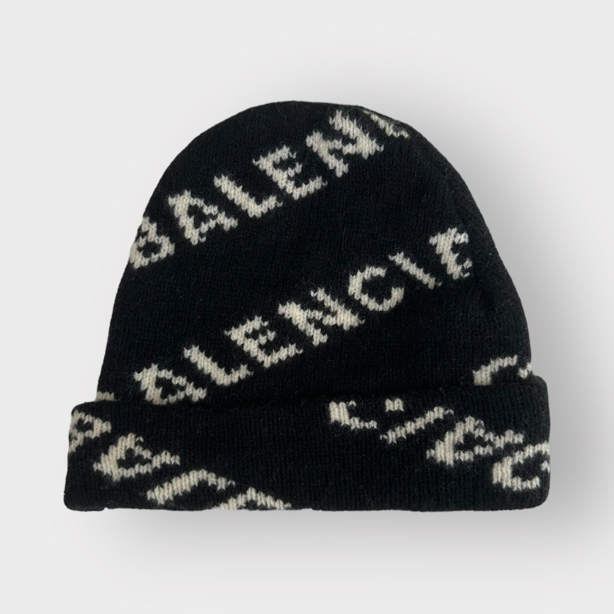 Balenciaga Balenciaga Beanie Winter Hat Allover Logo Black and Ivory Size ONE SIZE - 1 Thumbnail