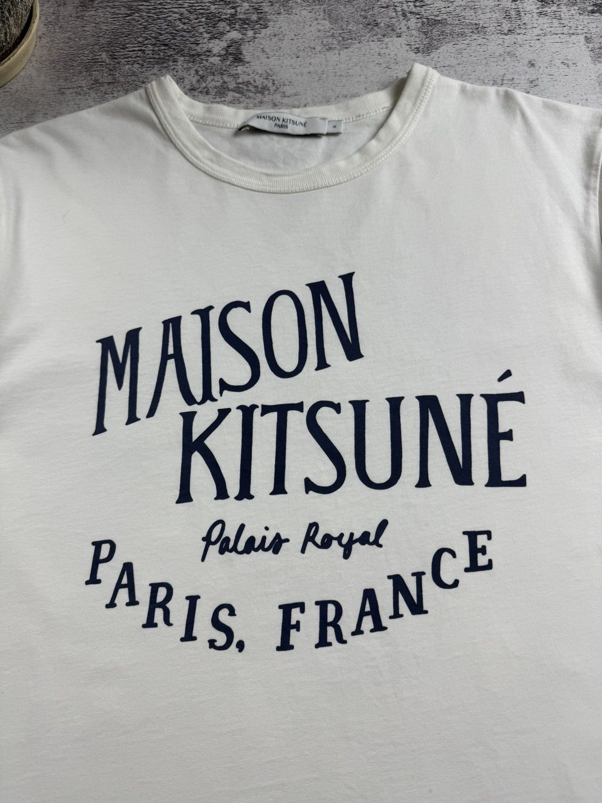Maison Kitsune Maison Kitsune Paris Palais Royal Classic Graphic T Shirt Tee Size US S / EU 44-46 / 1 - 7 Thumbnail