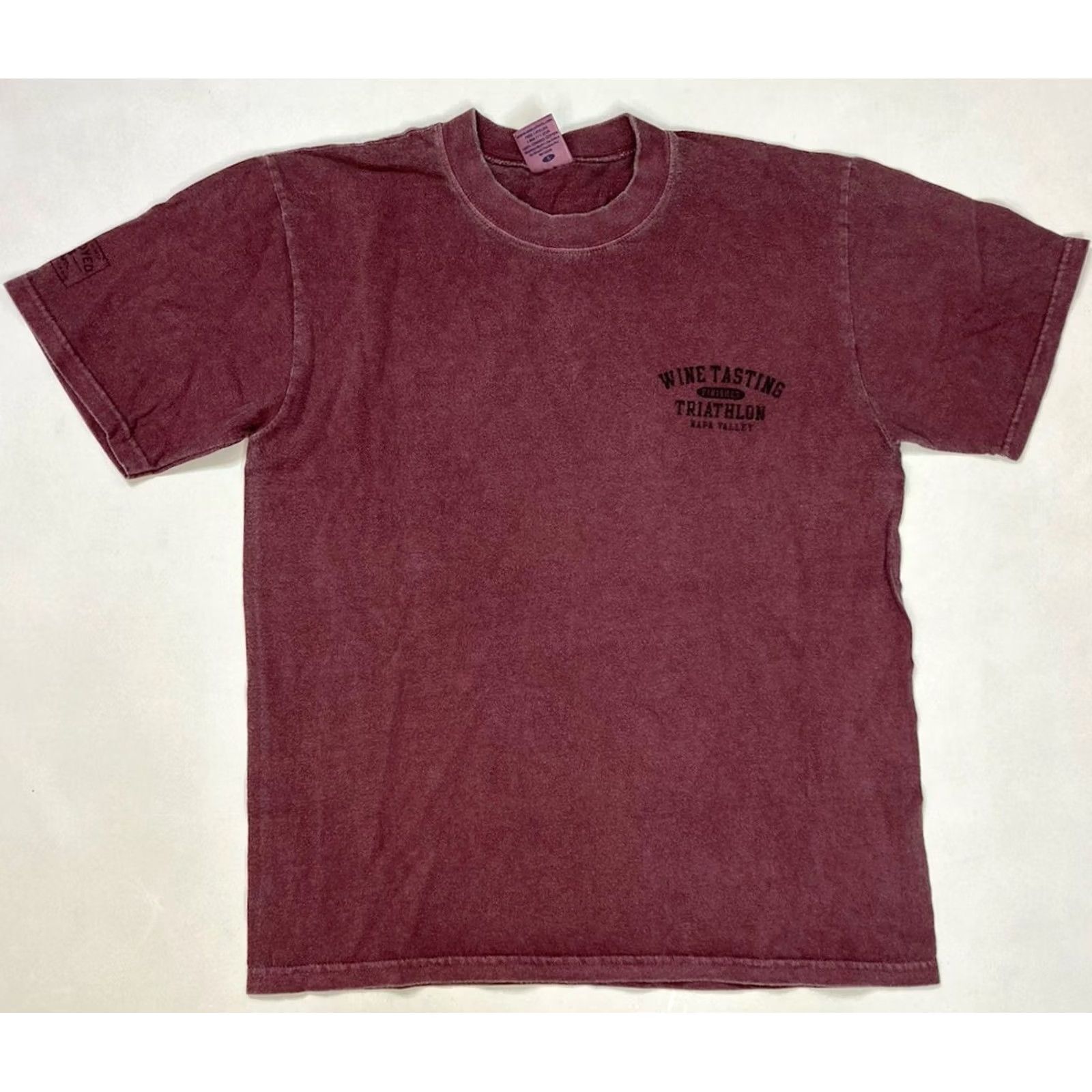 Vintage VINTAGE Crazy Shirts Wine Tasting Triathlon Graphic T-shirt Women Small Burgundy Size S / US 4 / IT 40 - 4 Thumbnail