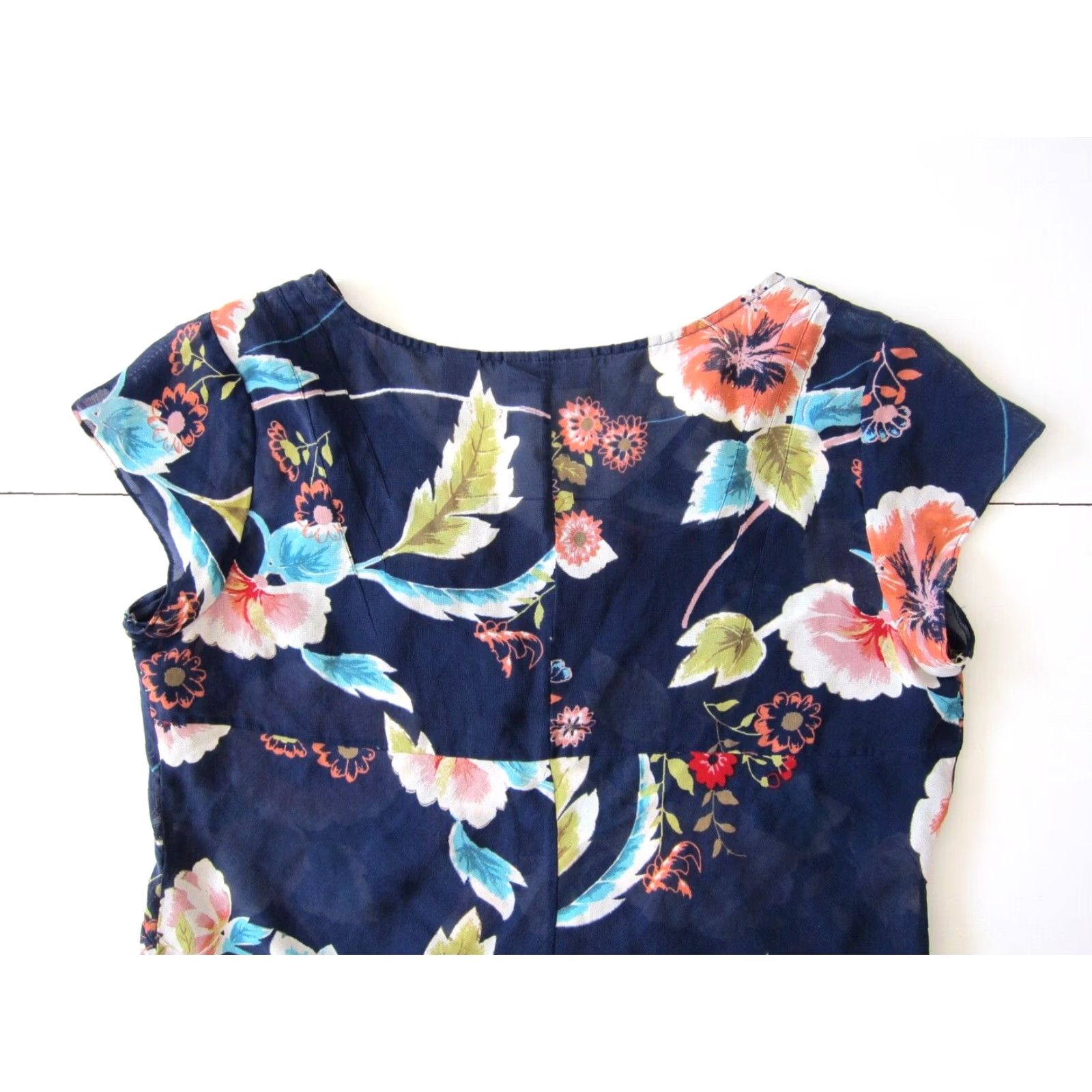Vintage ie 100% Silk Sheer Blue Green Red White Floral V-Neck Short Sleeve Blouse 10 Size L / US 10 / IT 46 - 7 Thumbnail