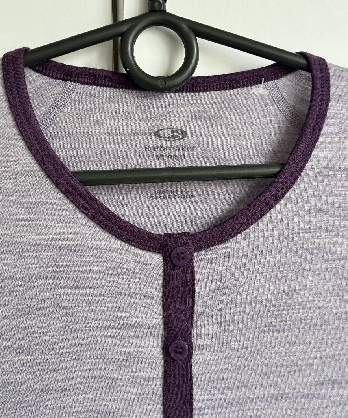 Icebreaker Icebreaker Women’s Merino Wool Long Sleeve size XS Size XS / US 0-2 / IT 36-38 - 3 Thumbnail
