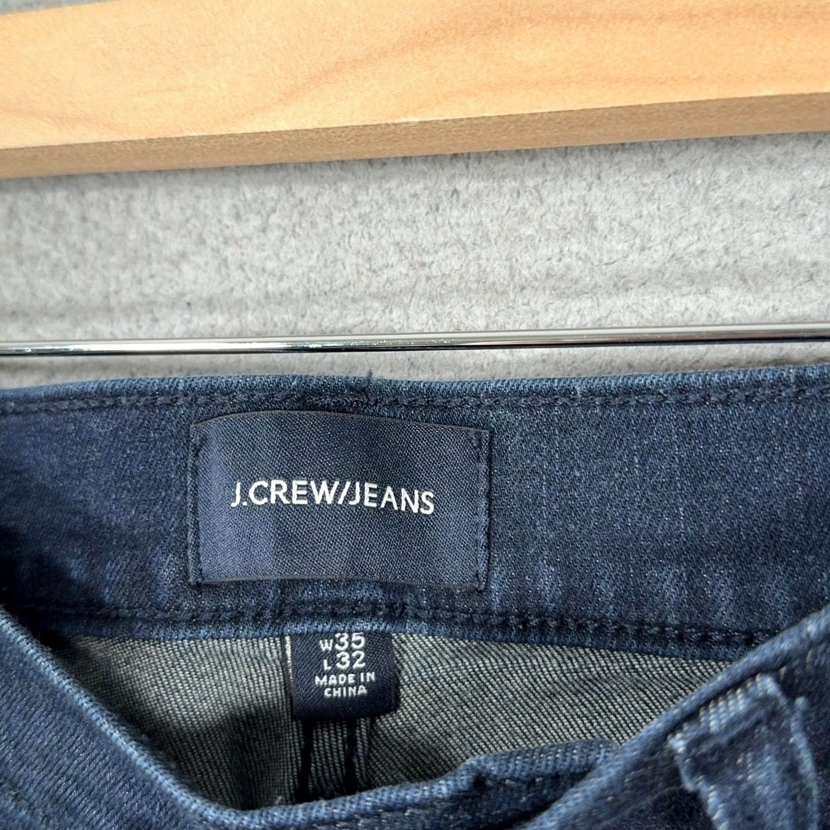 J.Crew J.CREW 770 Straight Jeans Mens Blue Dark Wash 35x29 Stretch Denim Cotton Blend Pockets Zip Fly Button Closure Size US 35 - 4 Thumbnail
