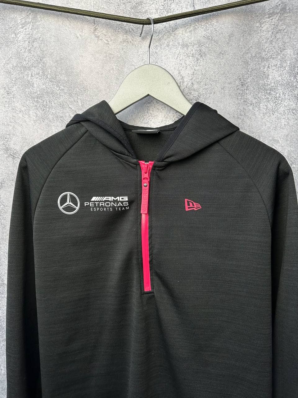 Mercedes-Benz New Era Mercedes-Benz Petronas 1/4 Zip Hoodie Size US M / EU 48-50 / 2 - 5 Thumbnail