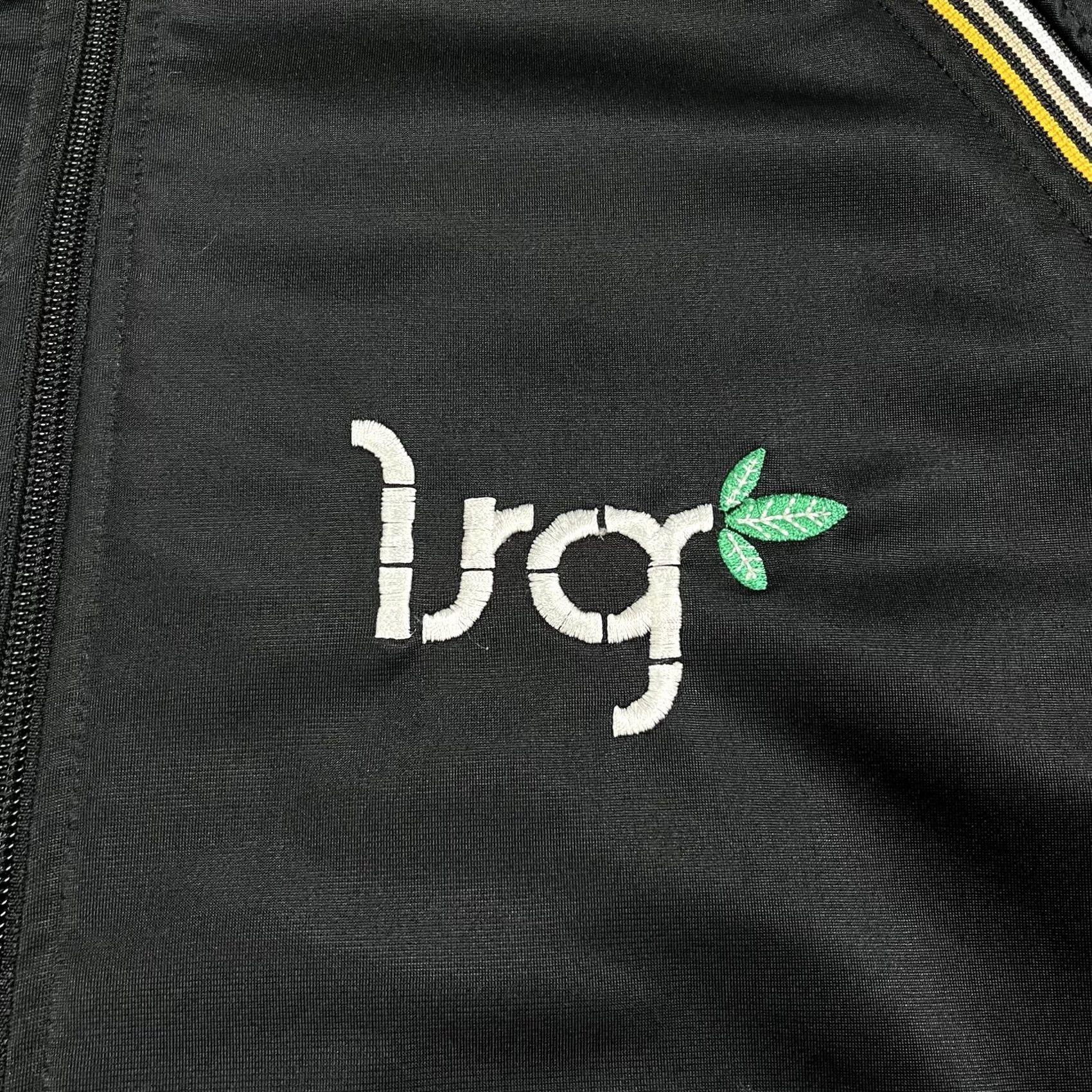 Vintage VINTAGE LRG Jacket Mens Large Track Full Zip Black 90s Hip Hop City Retro Windbreaker Size US L / EU 52-54 / 3 - 5 Thumbnail