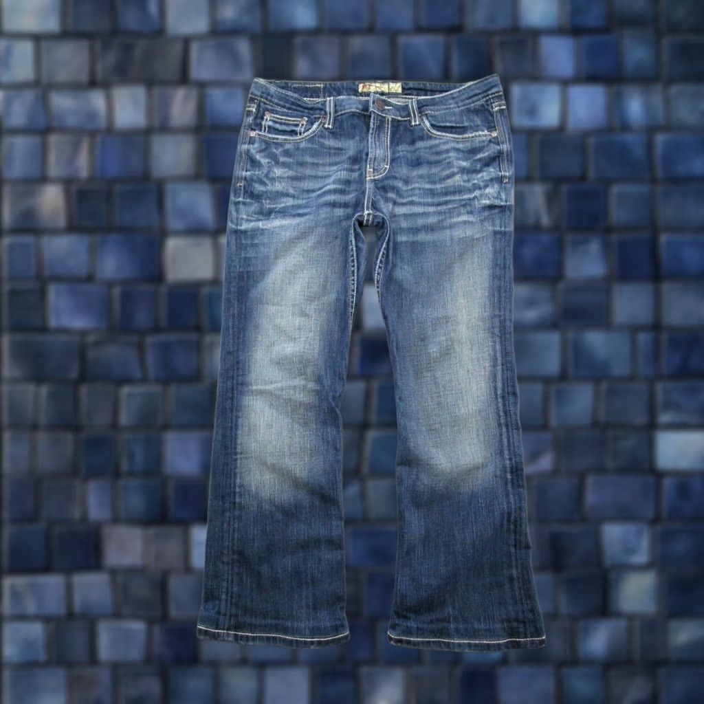 Vintage Buckle BKE Jeans Bootcut 31 Womens Blue Stretch Denim Flap Pocket Y2K Read Tag Size 31x31.5 Size 24" / US 00 / IT 34 - 1 Thumbnail