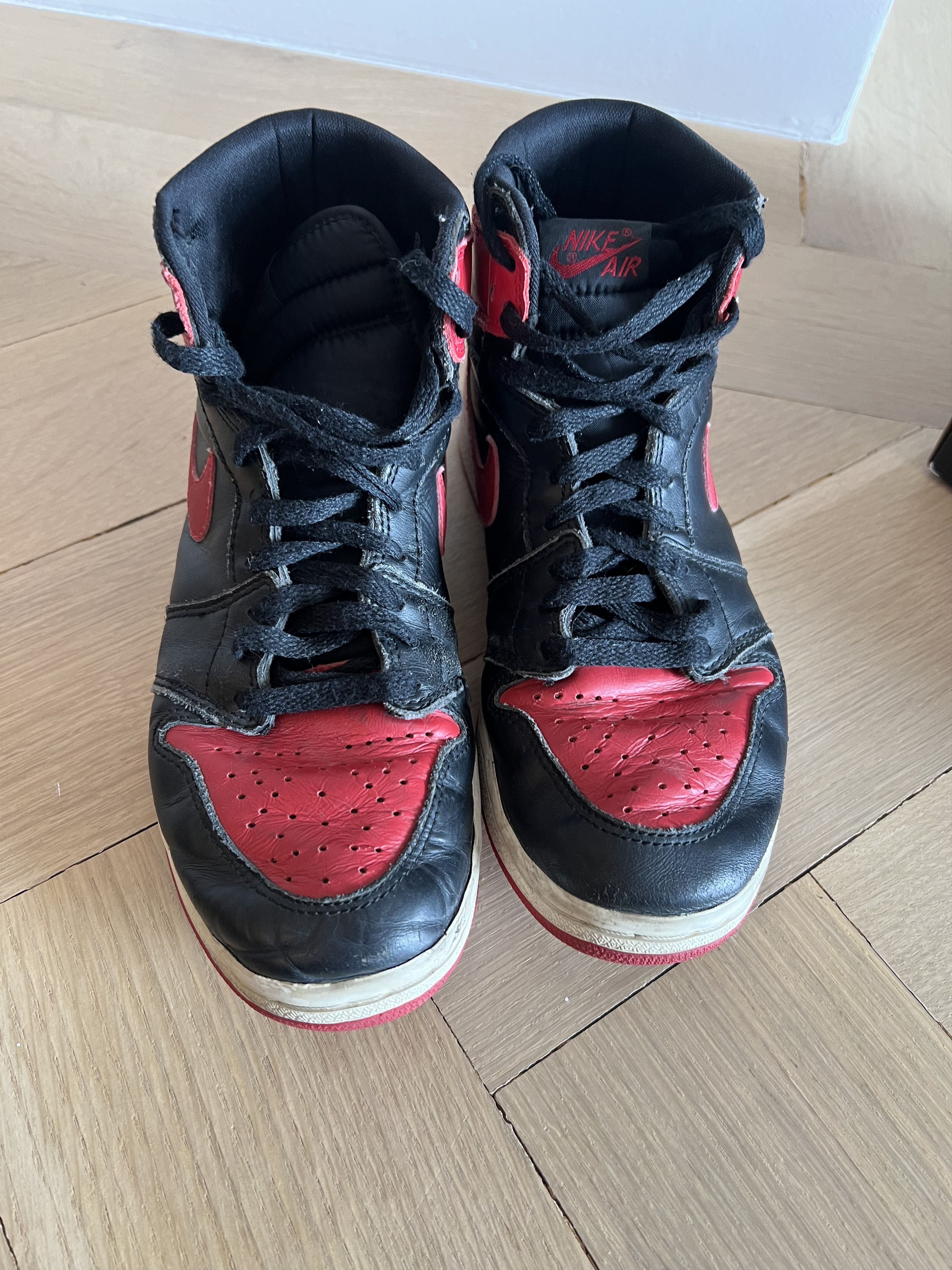 Jordan Brand × Nike Air Jordan 1994 BRED Size US 8.5 / EU 41-42 - 1 Thumbnail