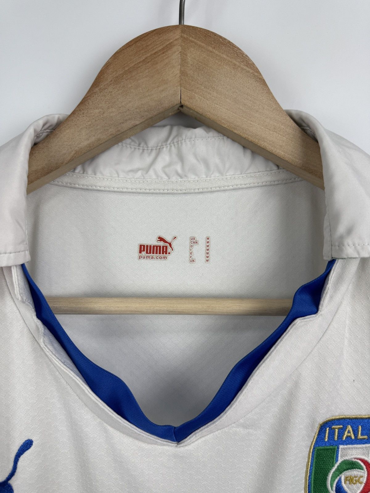 Puma 🇮🇹 Vintage 2010 Puma Italy Soccer Jersey T-Shirt Retro Rare Size US M / EU 48-50 / 2 - 8 Thumbnail