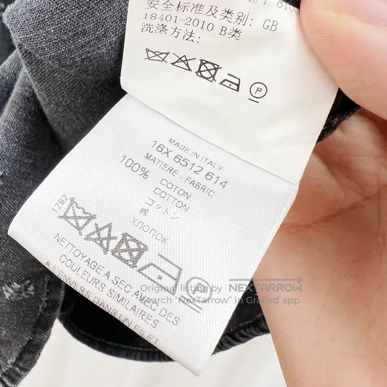 Givenchy Givenchy Destroyed Washed Denim Shirt (Size 36) Size US L / EU 52-54 / 3 - 6 Thumbnail