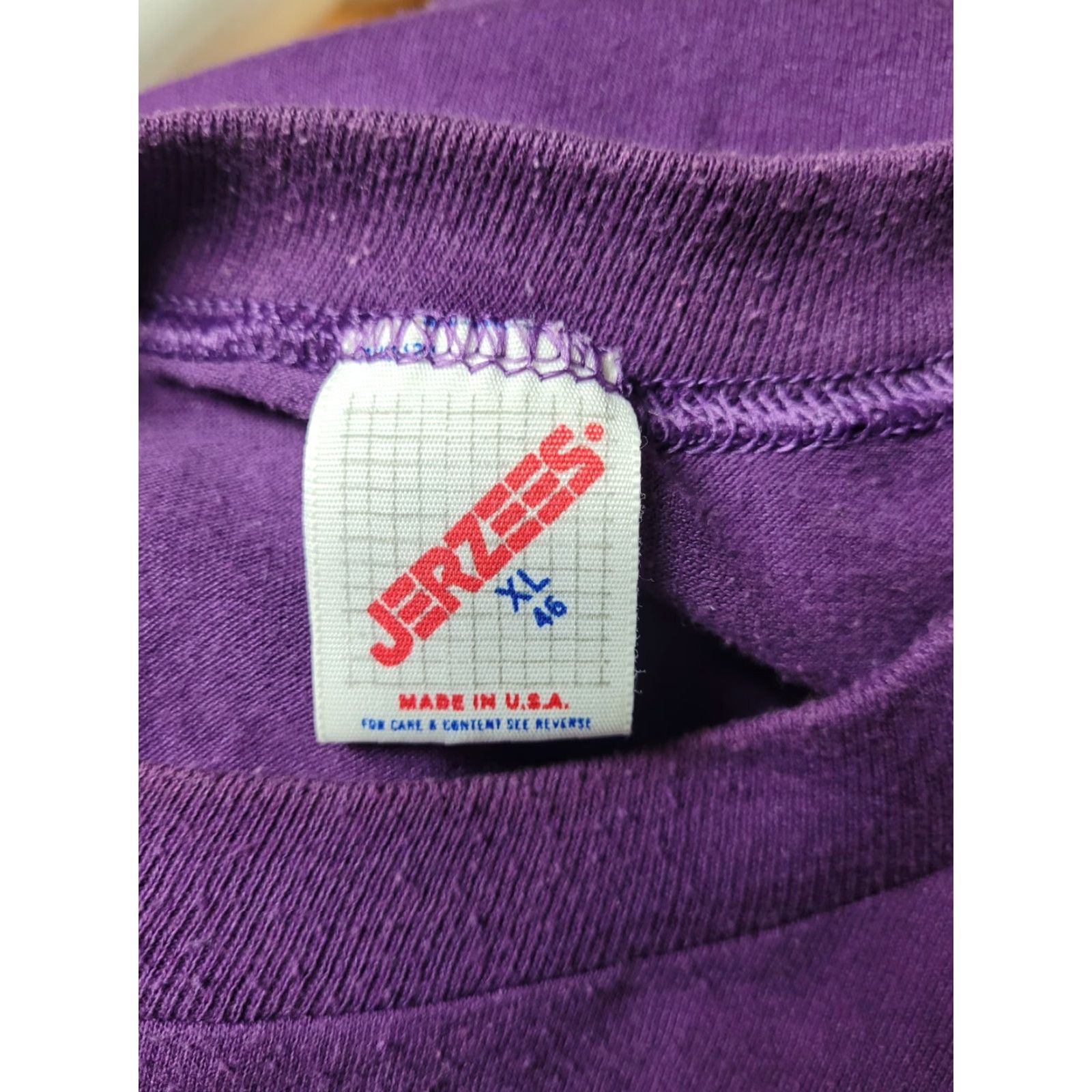 Jerzees VINTAGE 80s World’s Greatest Grandpa T Shirt XL Purple Jerzees Short Sleeve Cartoon Graphic Tee Mens Size US XL / EU 56 / 4 - 3 Thumbnail