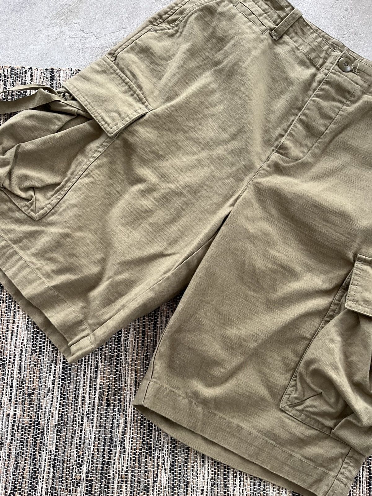 Allsaints Vintage AllSaints Green Military Avantgarde Y2K Cargo Shorts Size US 31 - 8 Thumbnail