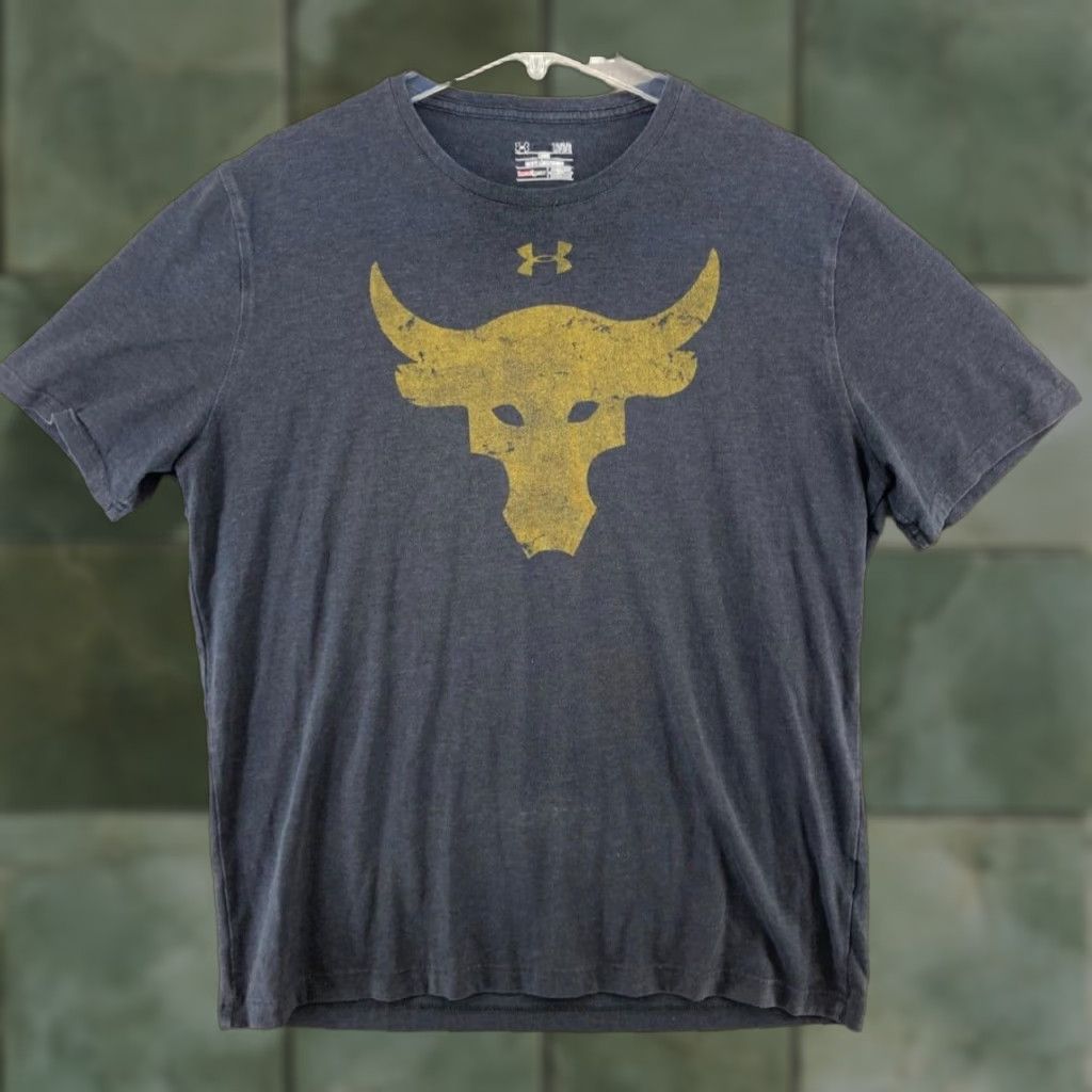 Under Armour Under Armour Mens TShirt Large Blue HeatGear Bull Graphic Print Crew Neck Short Sleeve Casual Jersey Cotton Size US L / EU 52-54 / 3 - 1 Thumbnail