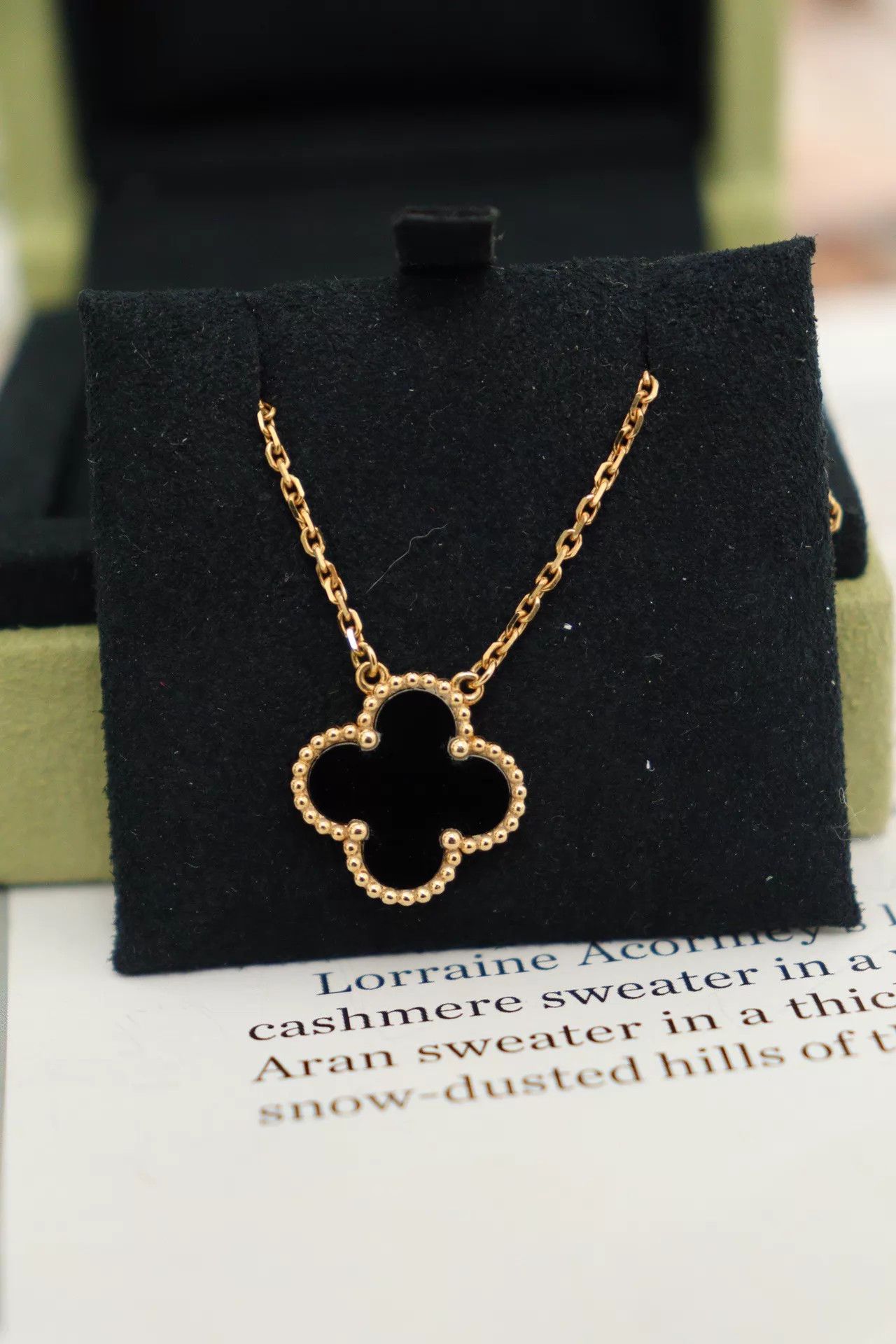 Van Cleef & Arpels VC&A Black Flower 18K Gold M 41.5cm Feb23 Full Set Size ONE SIZE - 3 Thumbnail