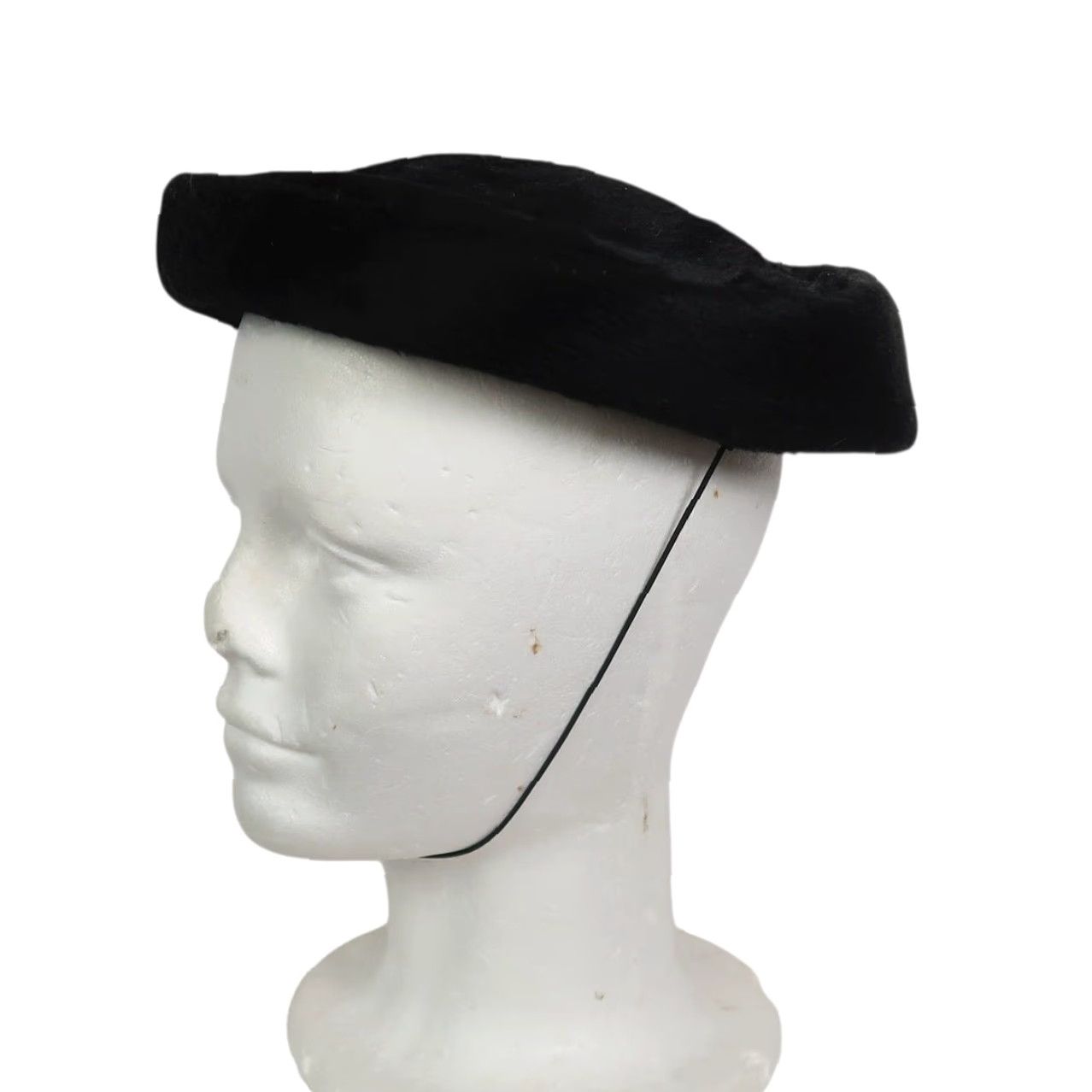 Velvet VINTAGE 60s Black Faux Fur Velvet Beret Hat w/ Chin Strap Beret Women One Size Black 60s Party Cocktail Cap Womens Size ONE SIZE - 3 Thumbnail